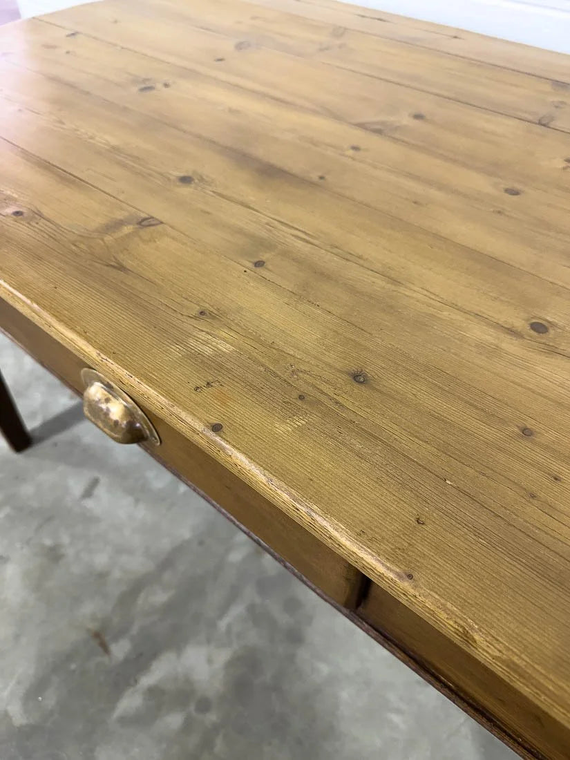 Darling English antique kitchen table with cutlery drawer