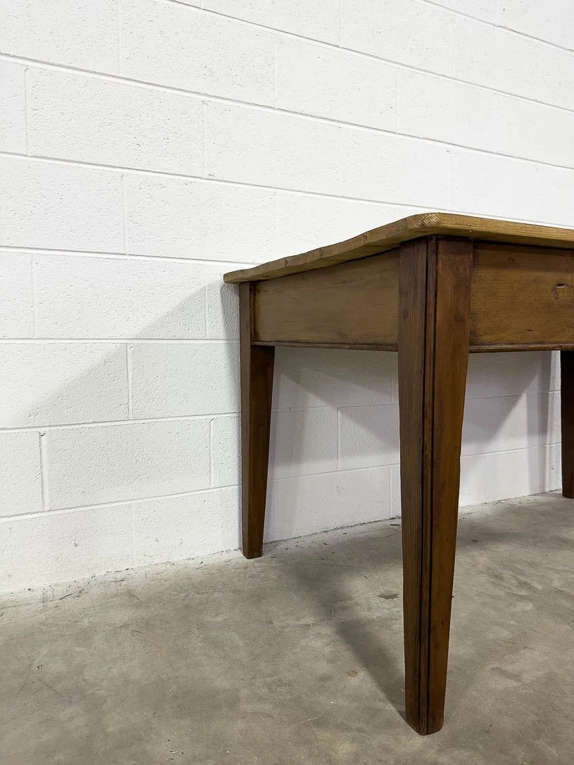 Darling English antique kitchen table with cutlery drawer