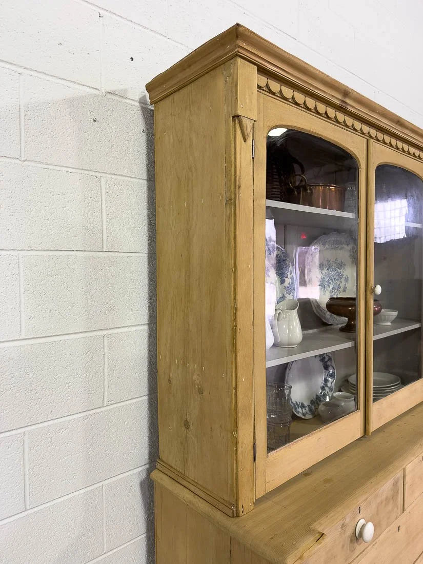 Scalloped English pine hutch