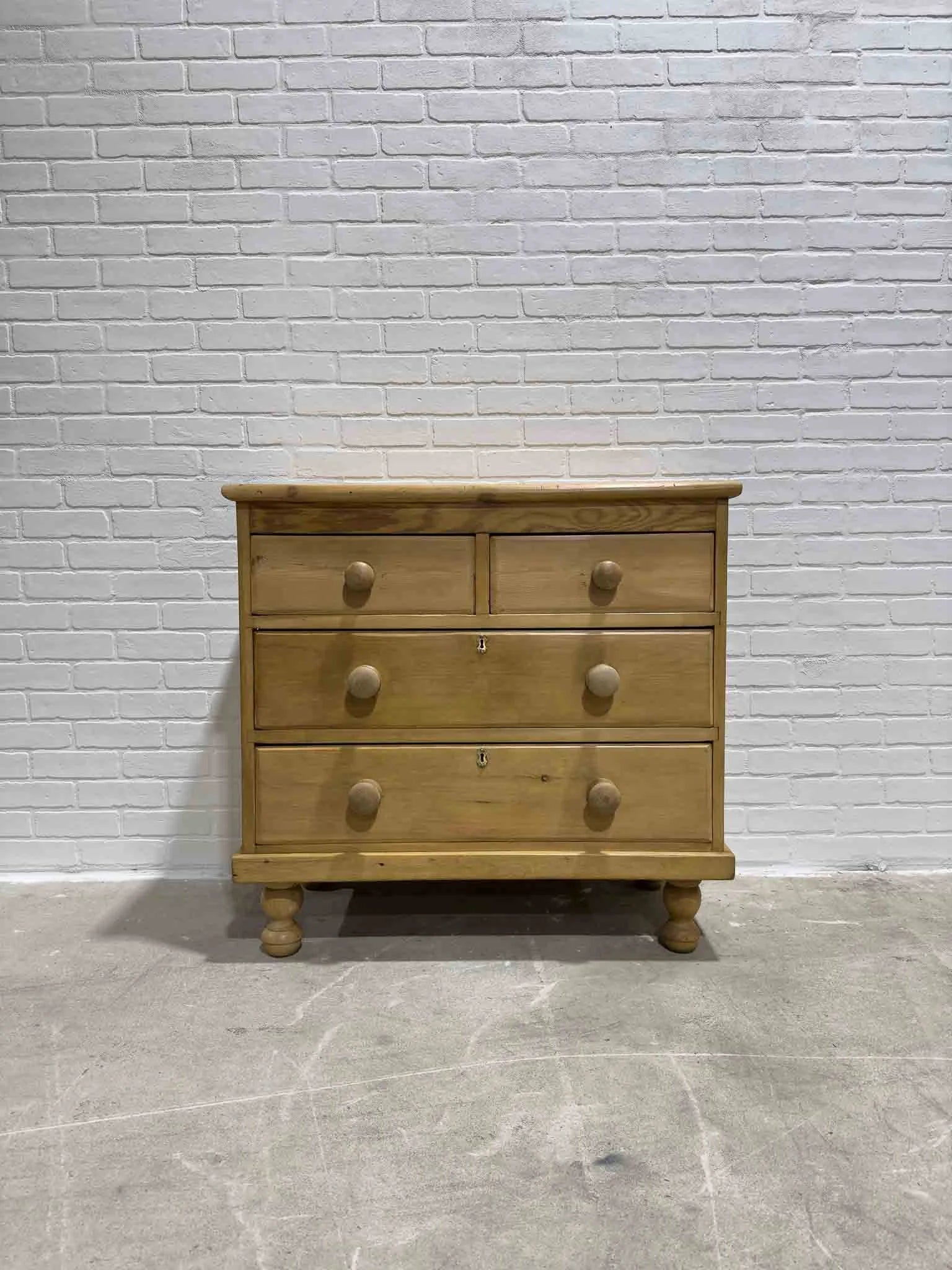 Small English pine dresser