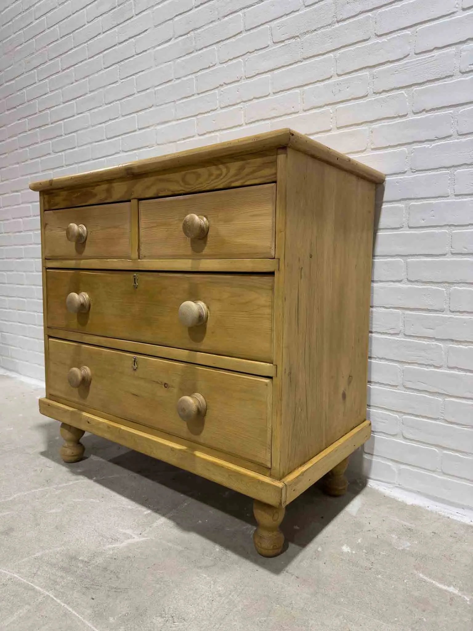 Small English pine dresser