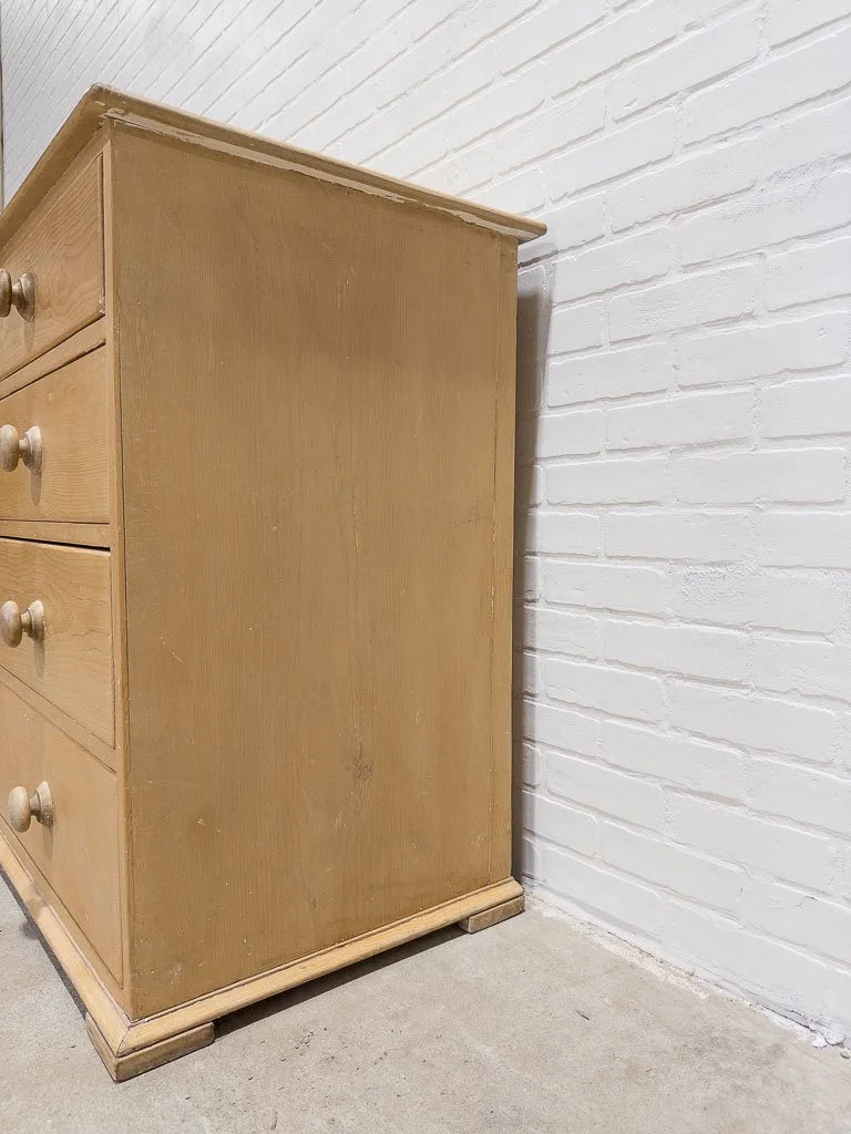 Classic and simple antique English drawers