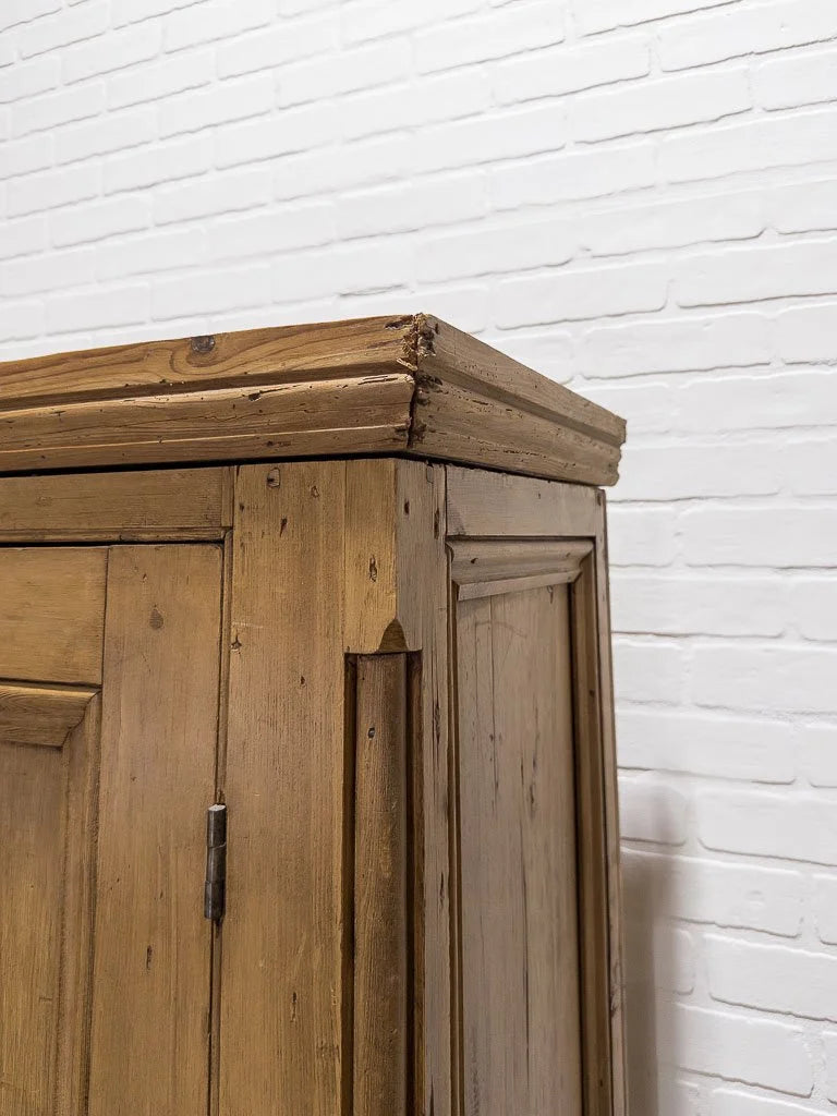 Large Victorian pine housekeepers cupboard