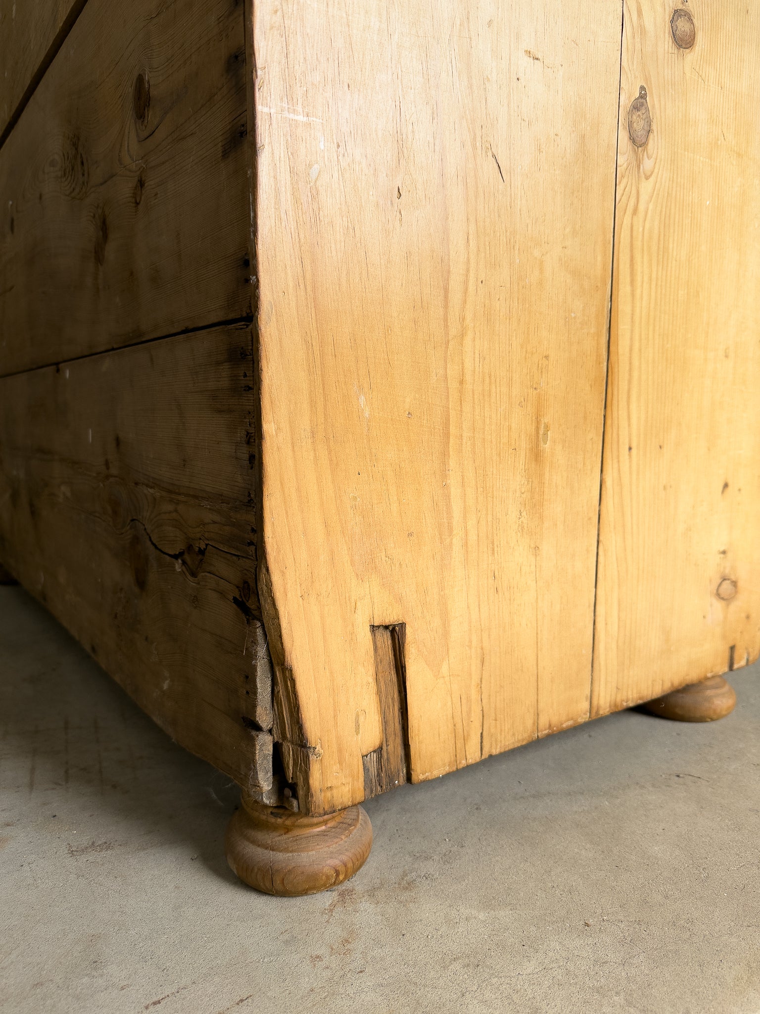 Classic English antique pine drawers