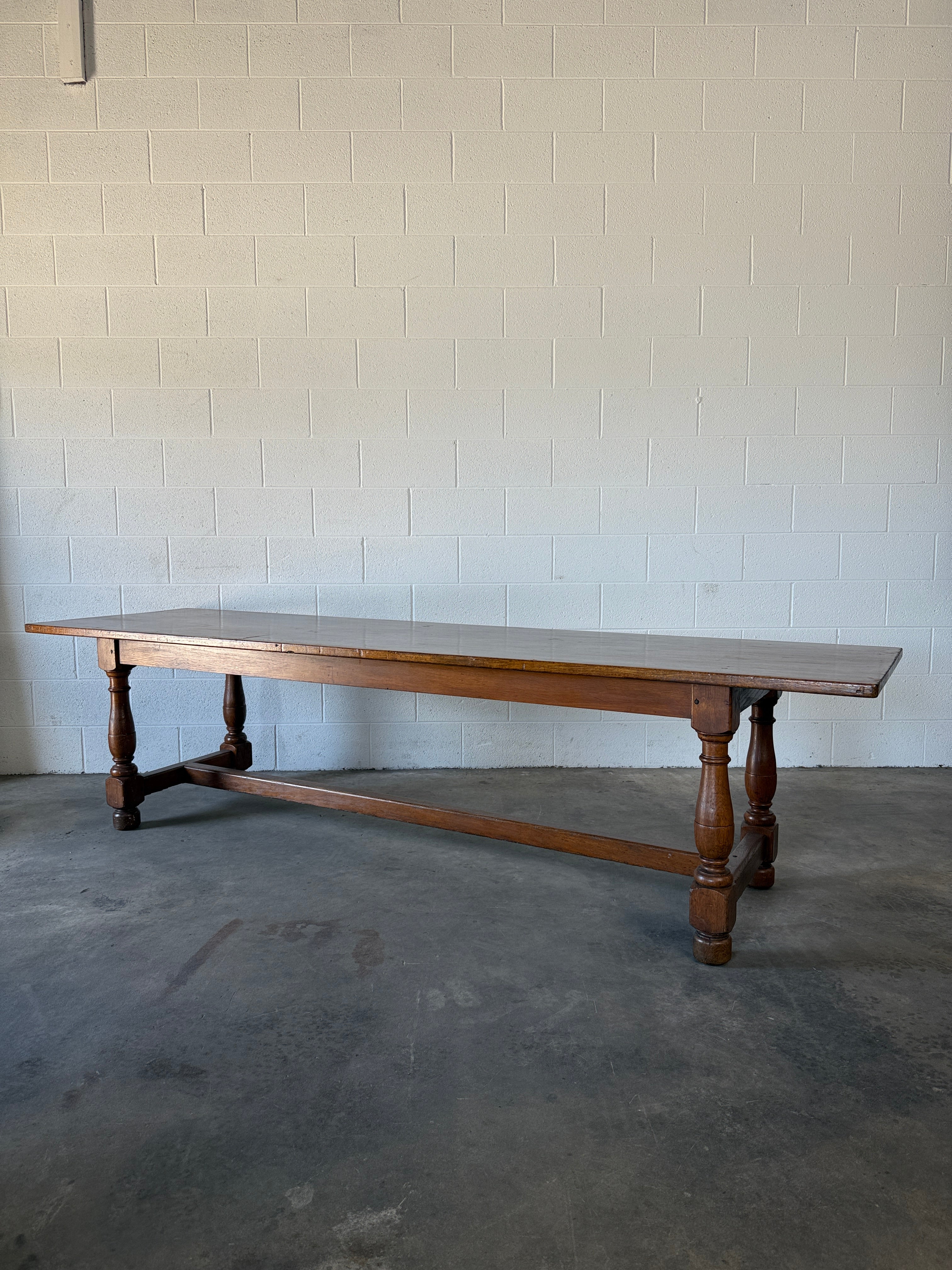 English Antique Server