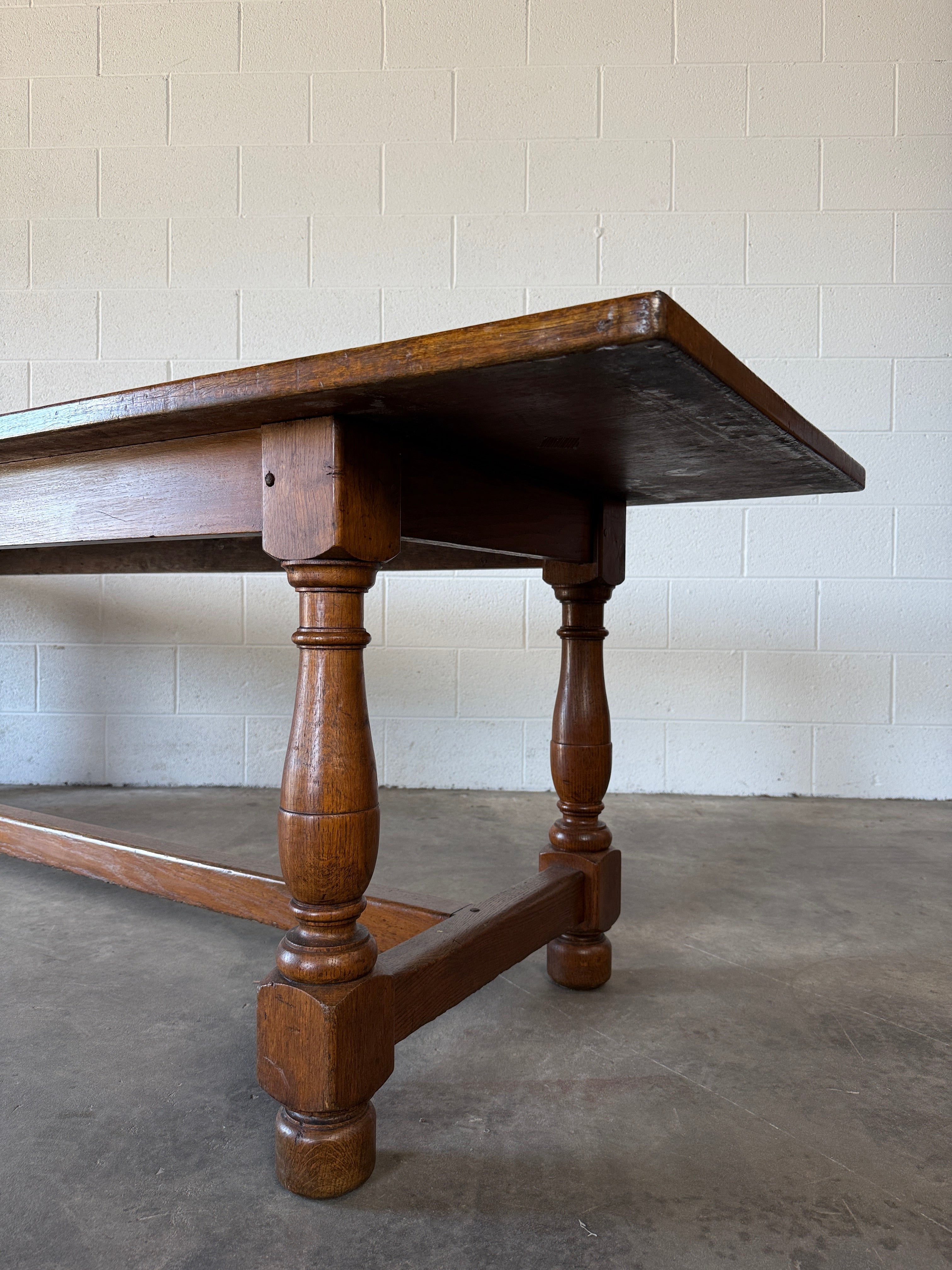 English Antique Server