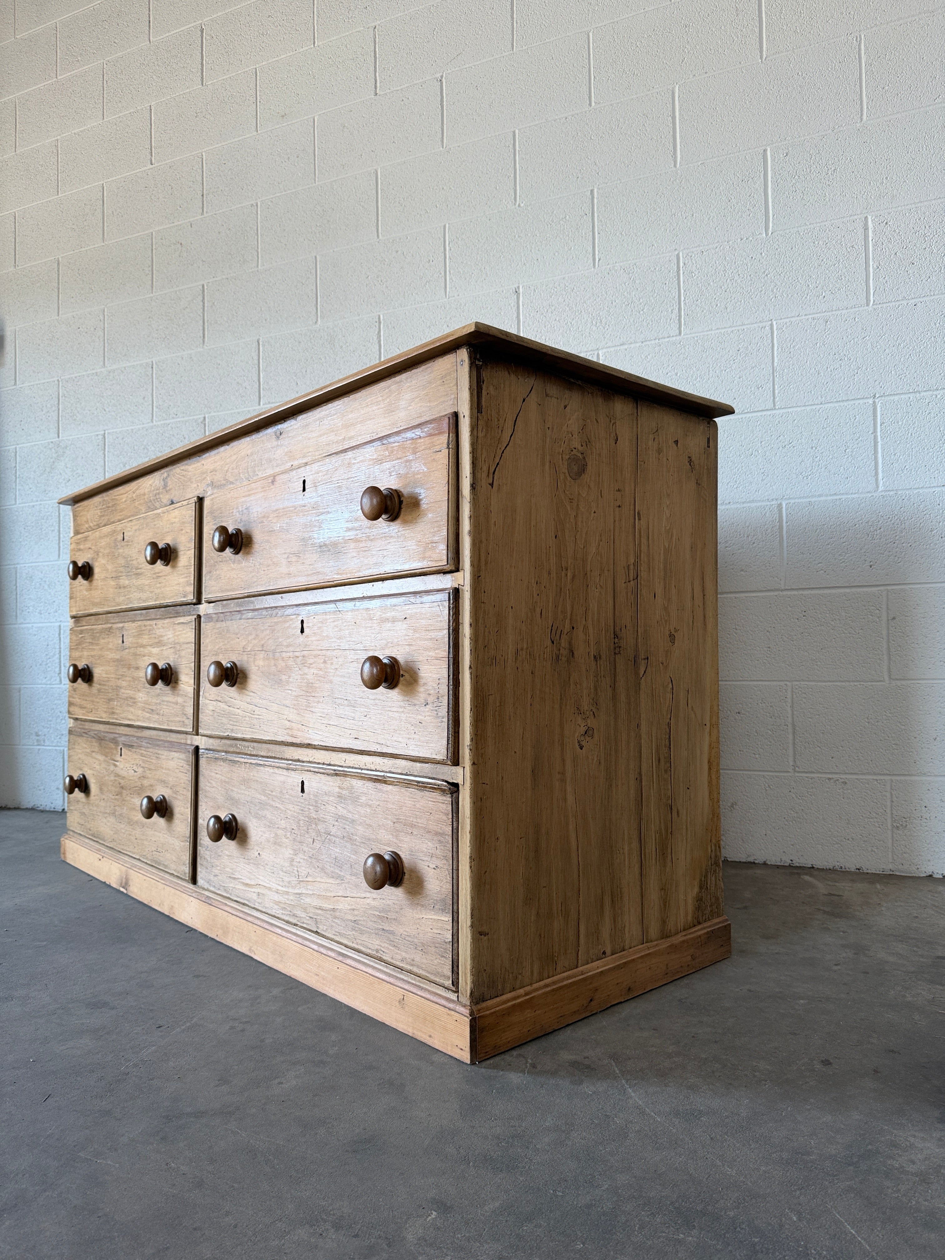 Chest of 6 English pine drawers