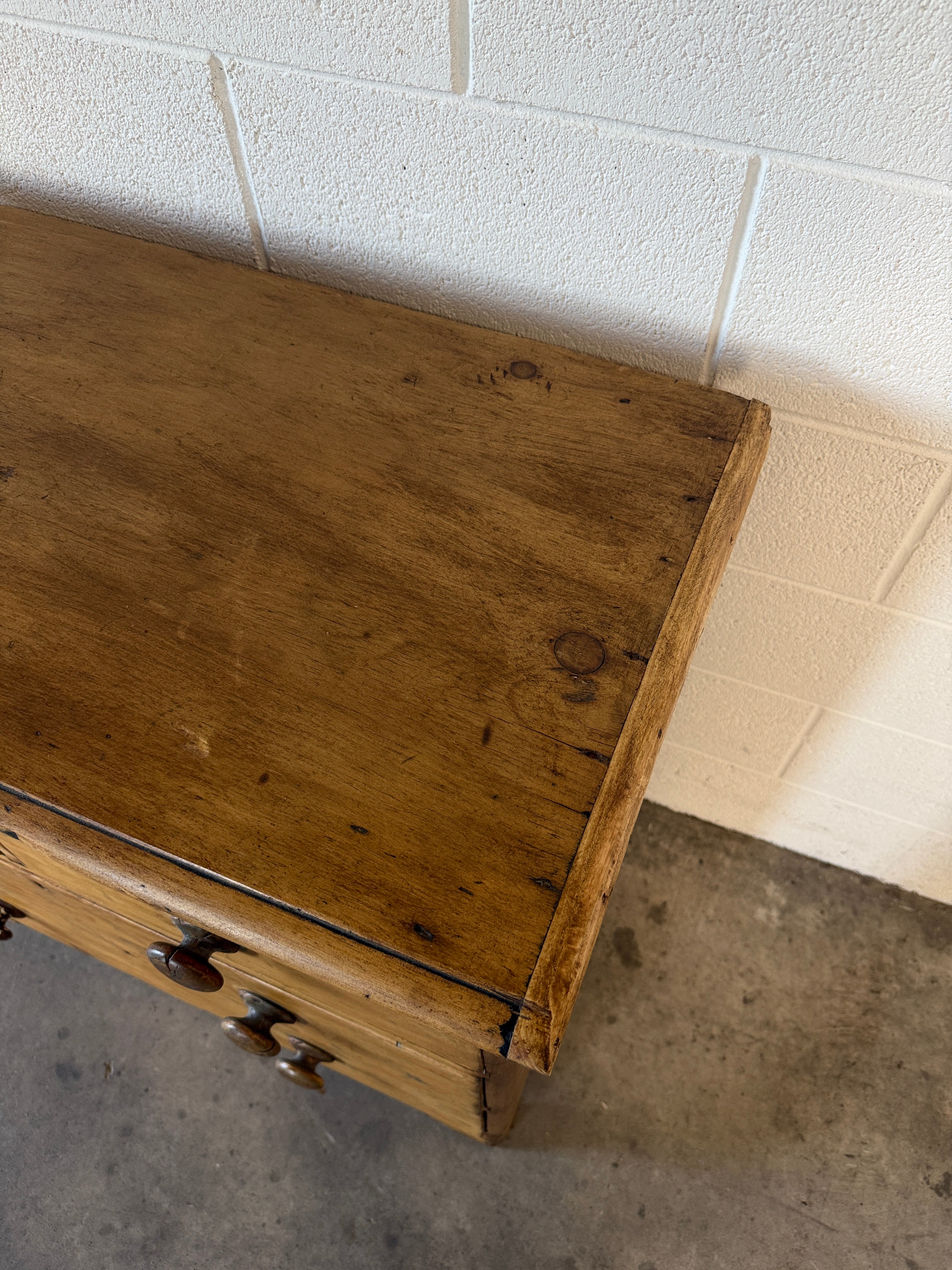 Victorian Pine Chest of Drawers with sweet scallop detail