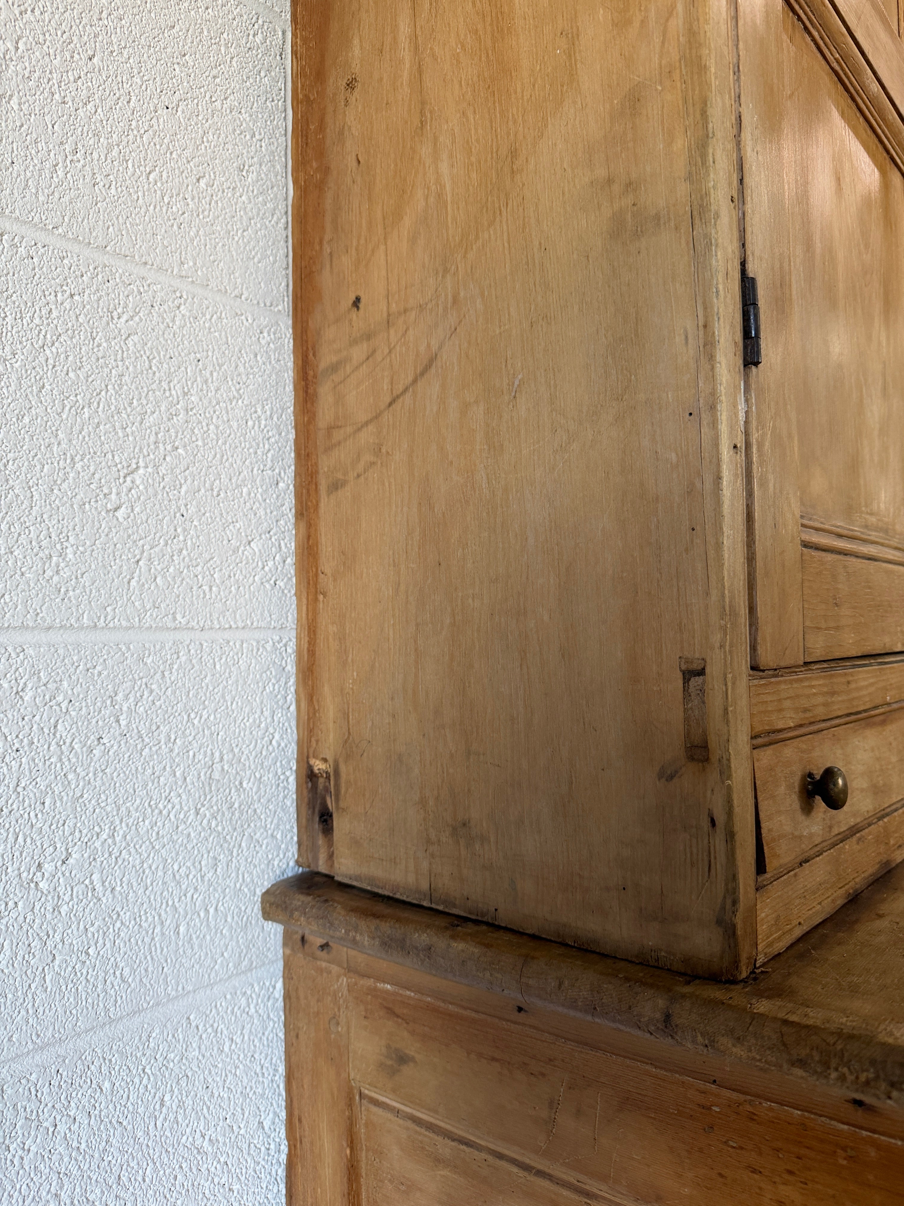 Georgian pine kitchen dresser