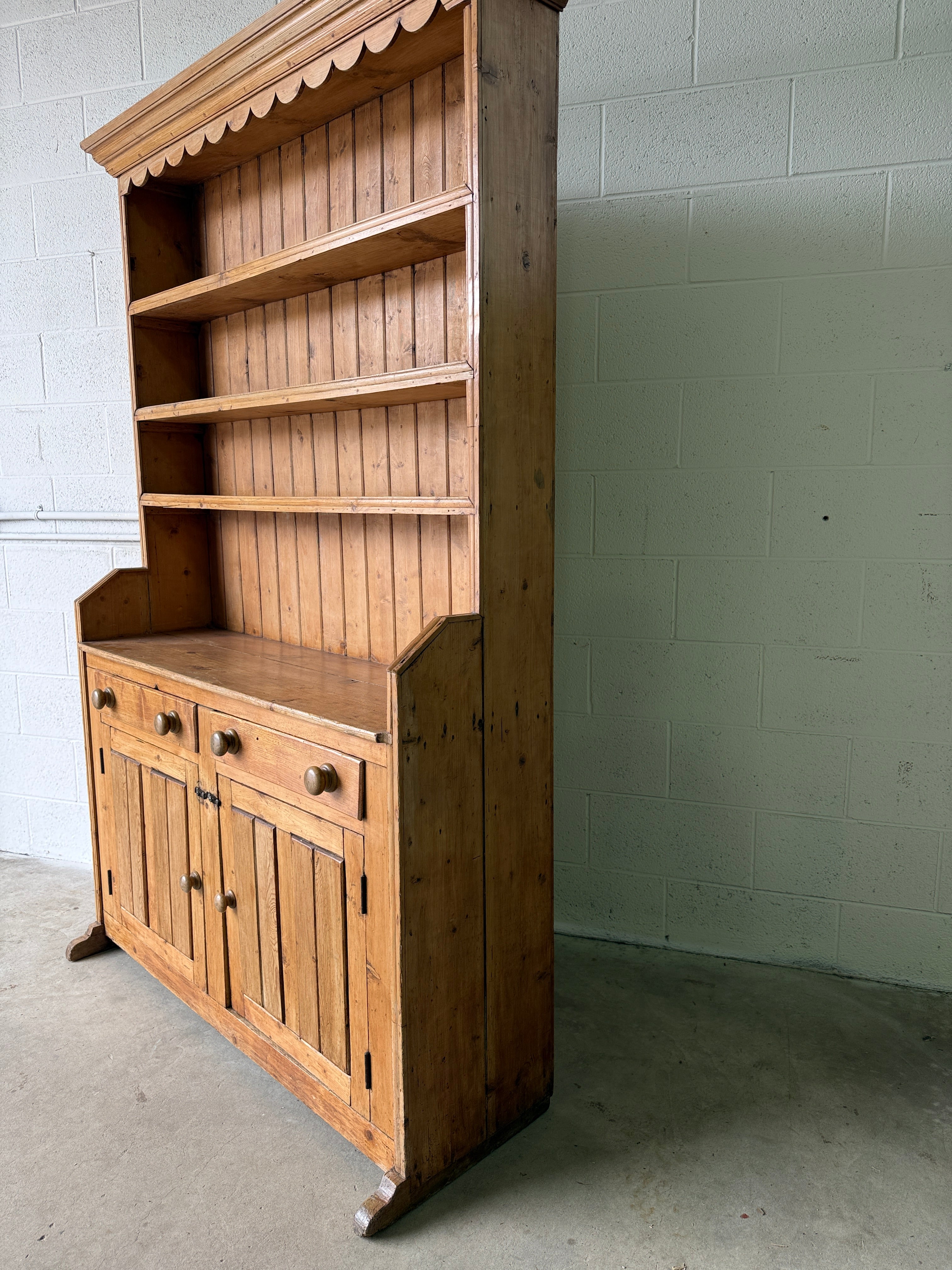 Wonderful scalloped Irish kitchen dresser