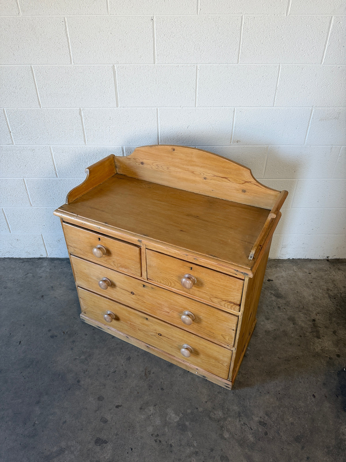 English pine dresser with gallery back