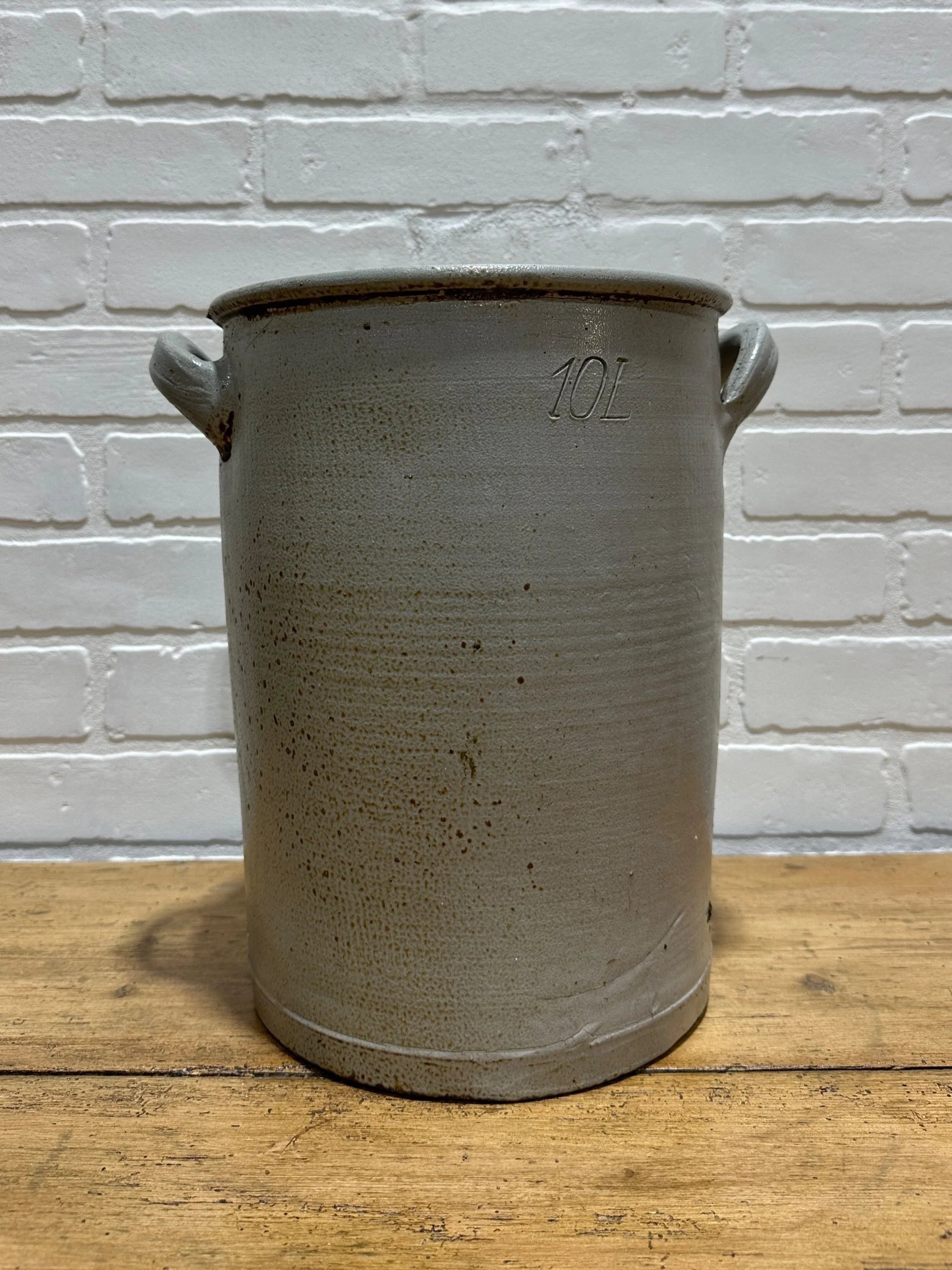 Tall French pot