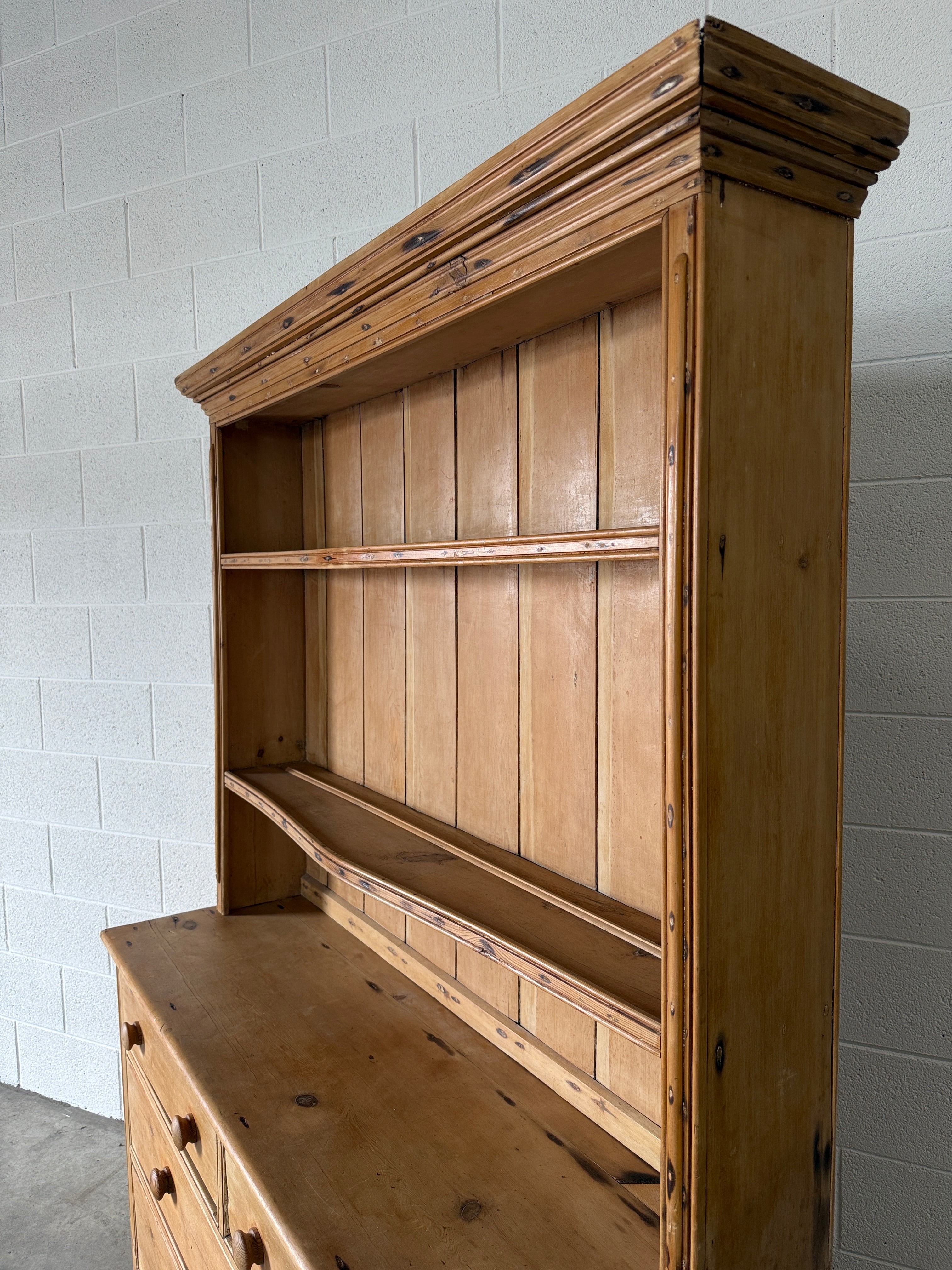 Scalloped Victorian pine kitchen dresser