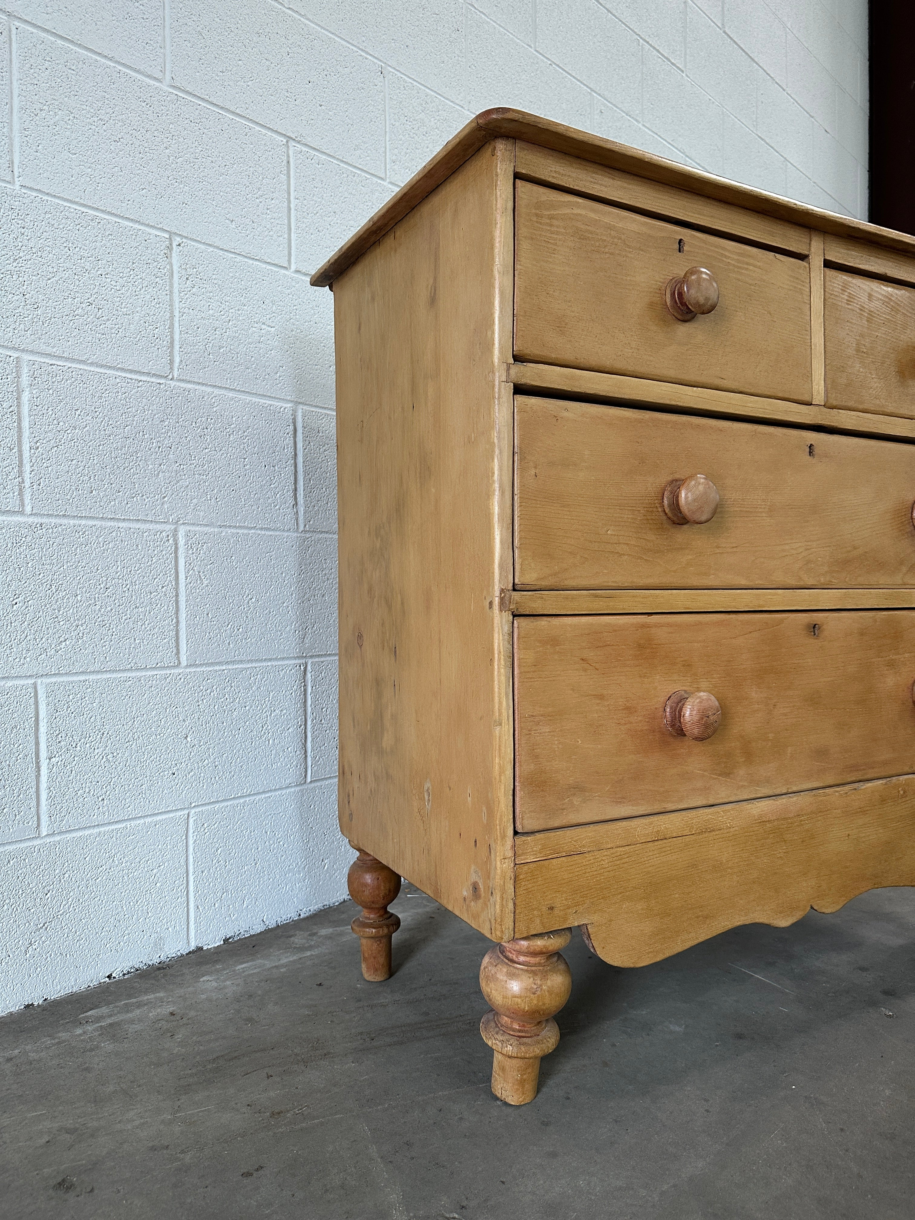Victorian Pine 2/2 Chest of Drawers