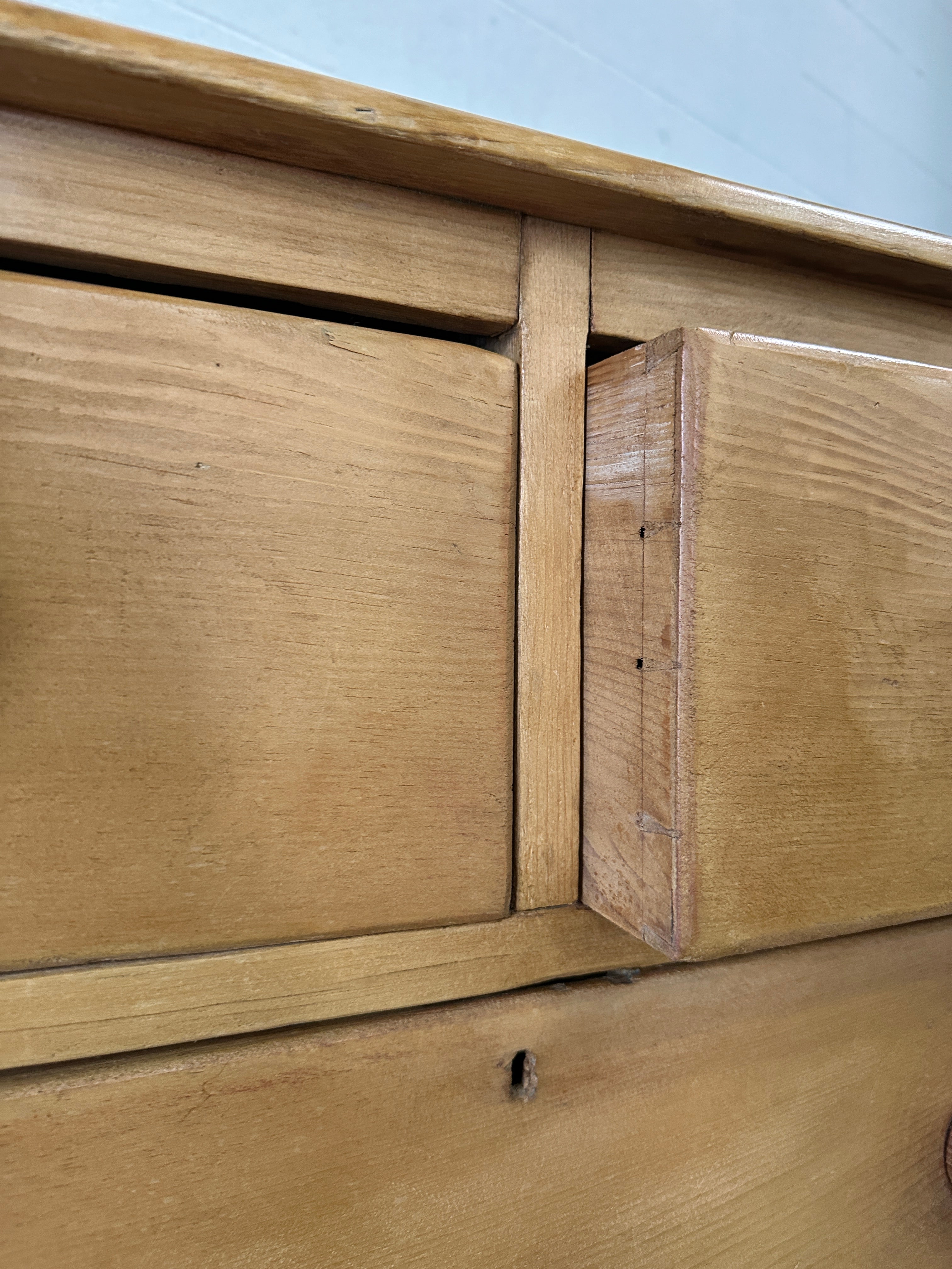 Victorian Pine 2/2 Chest of Drawers