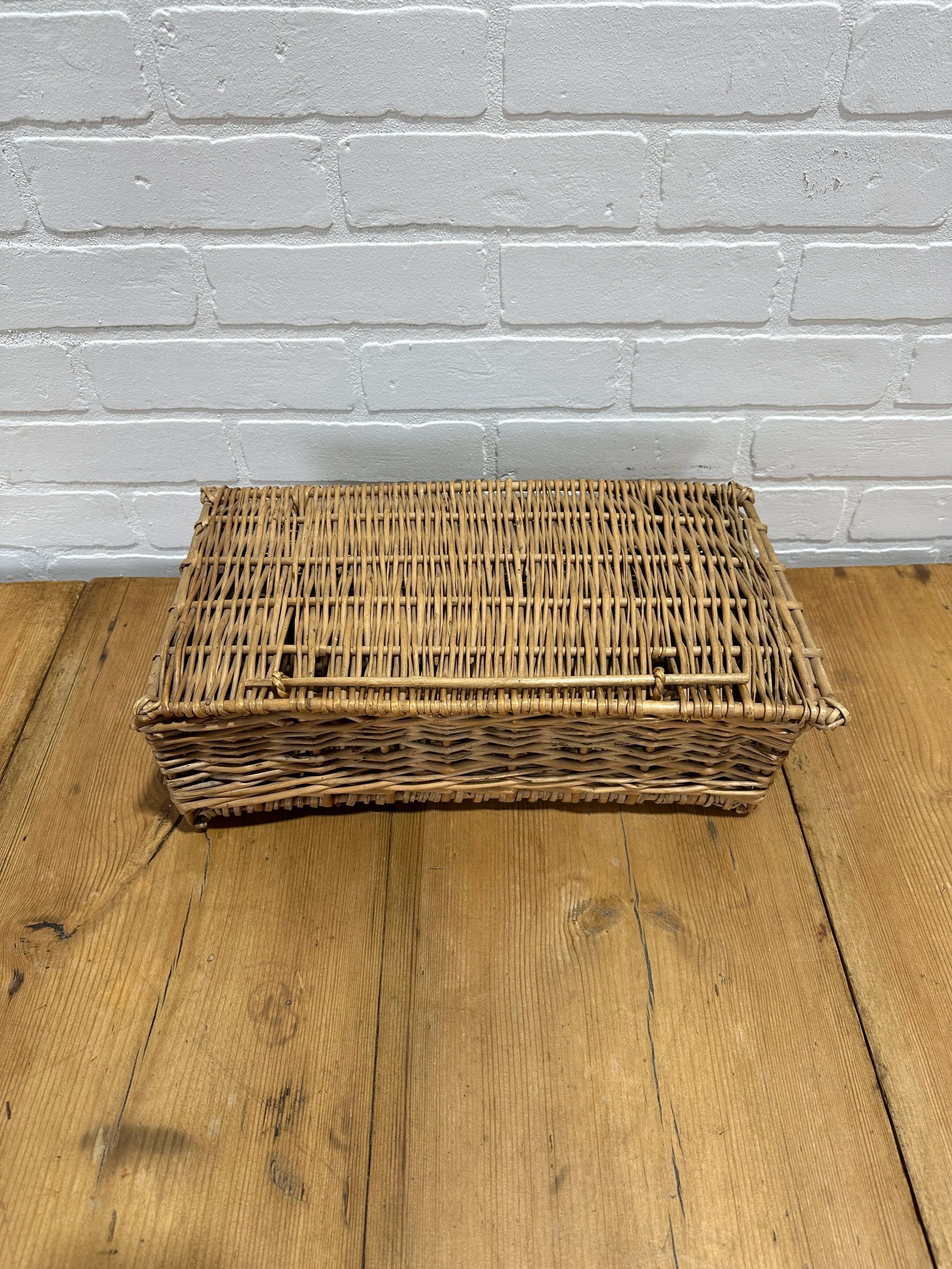 Champagne basket