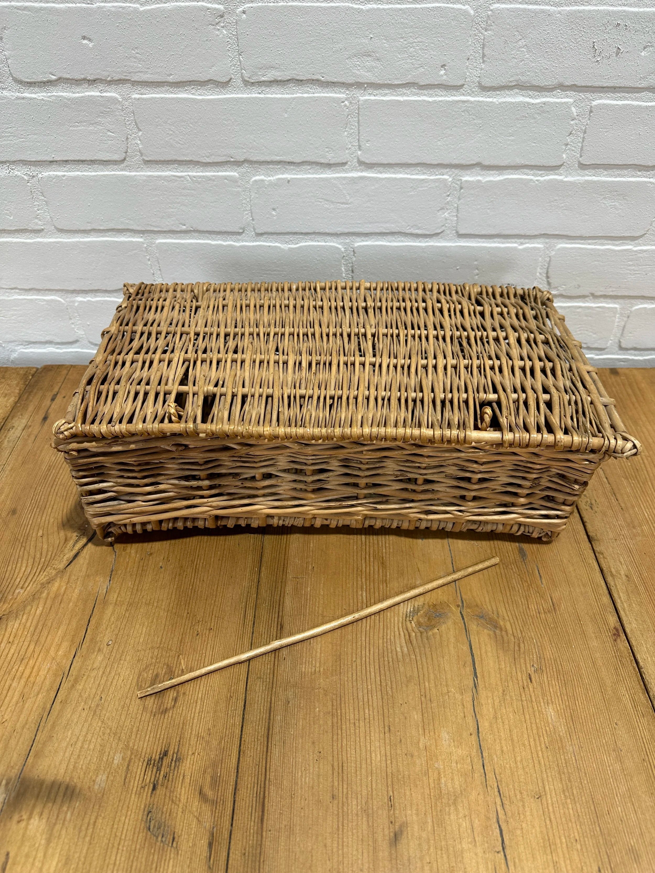 Champagne basket