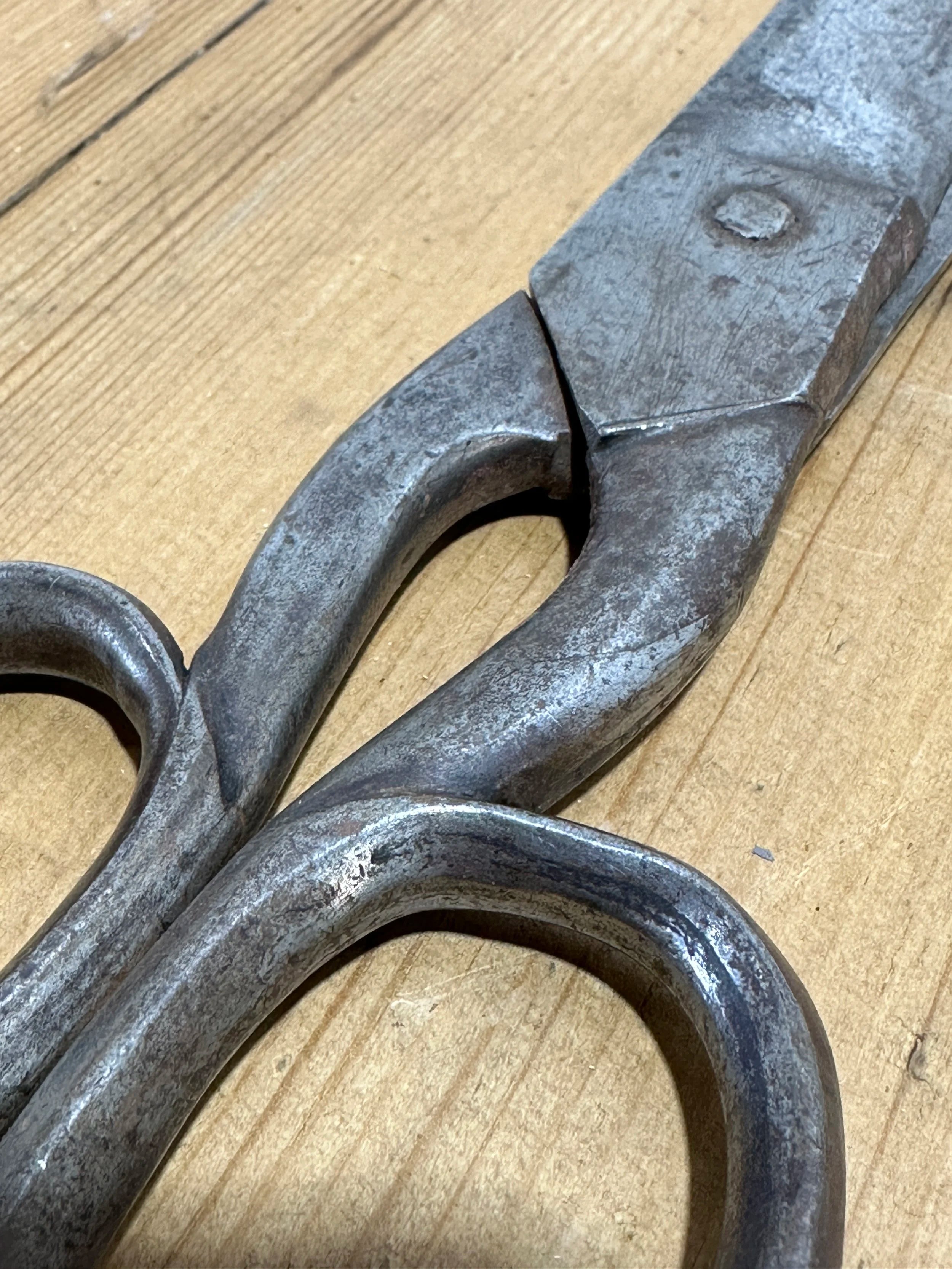 Scissors