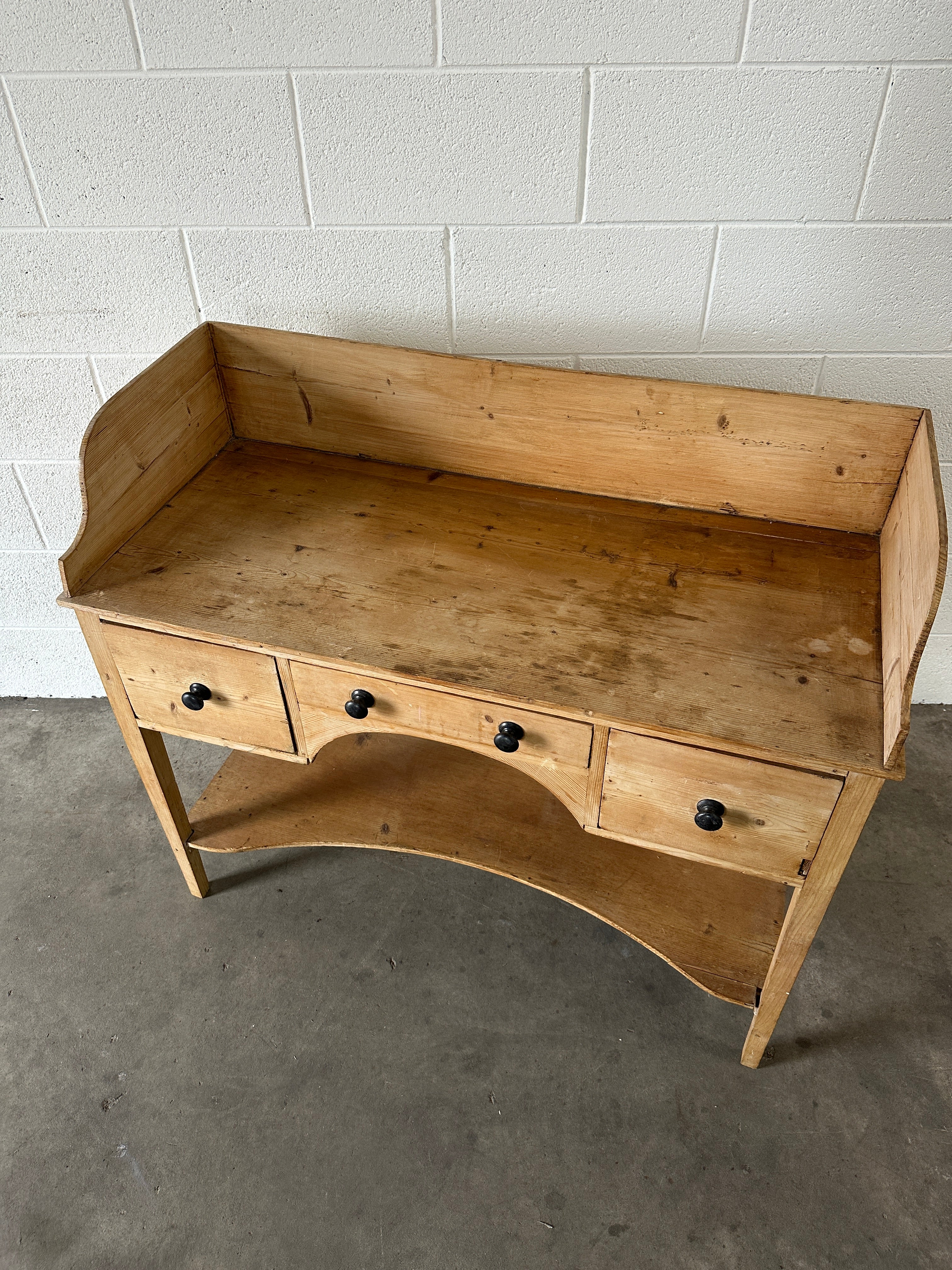 Washstand with Drawers