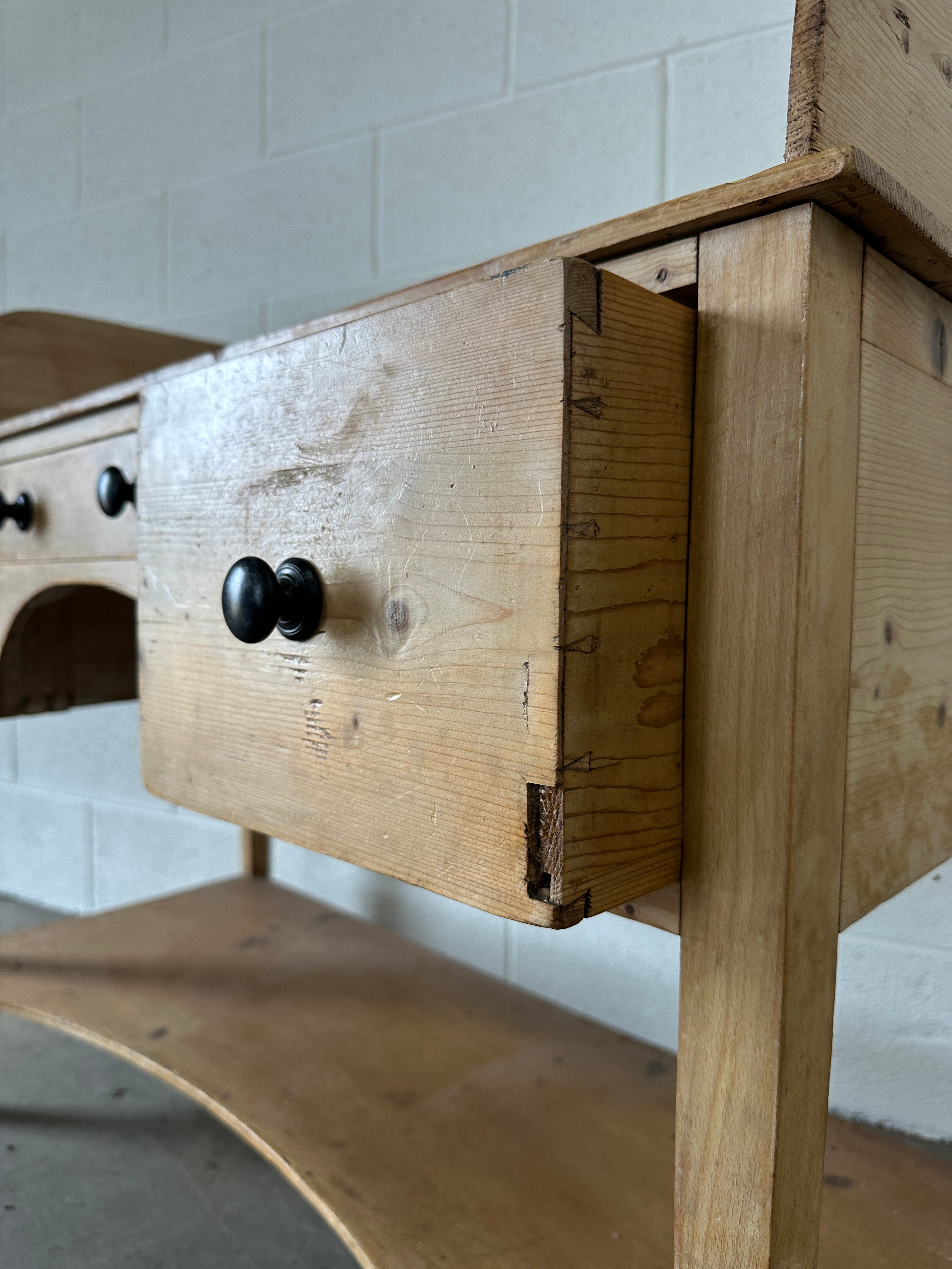 Washstand with Drawers