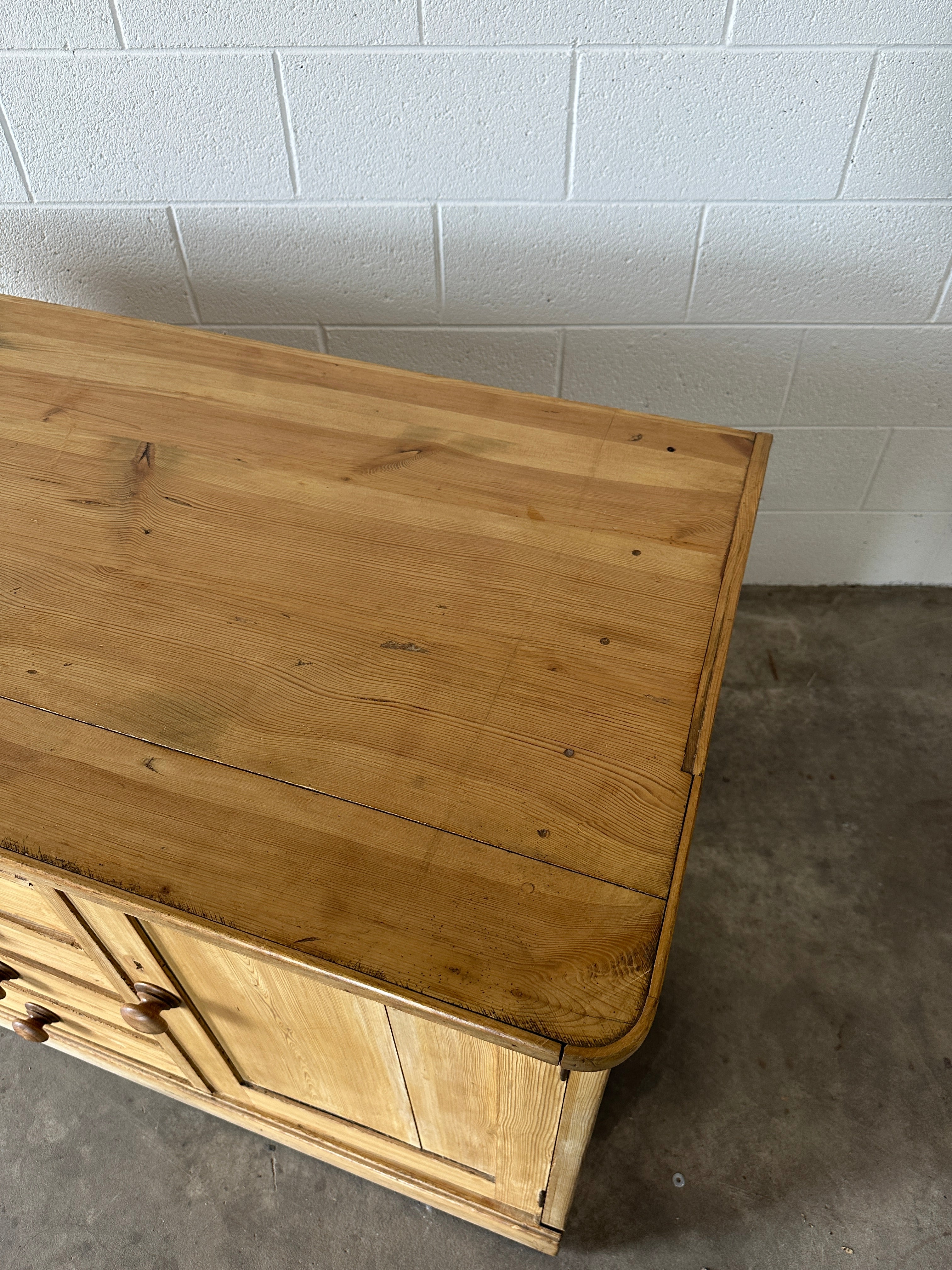 Antique Pineboard with Central Drawers