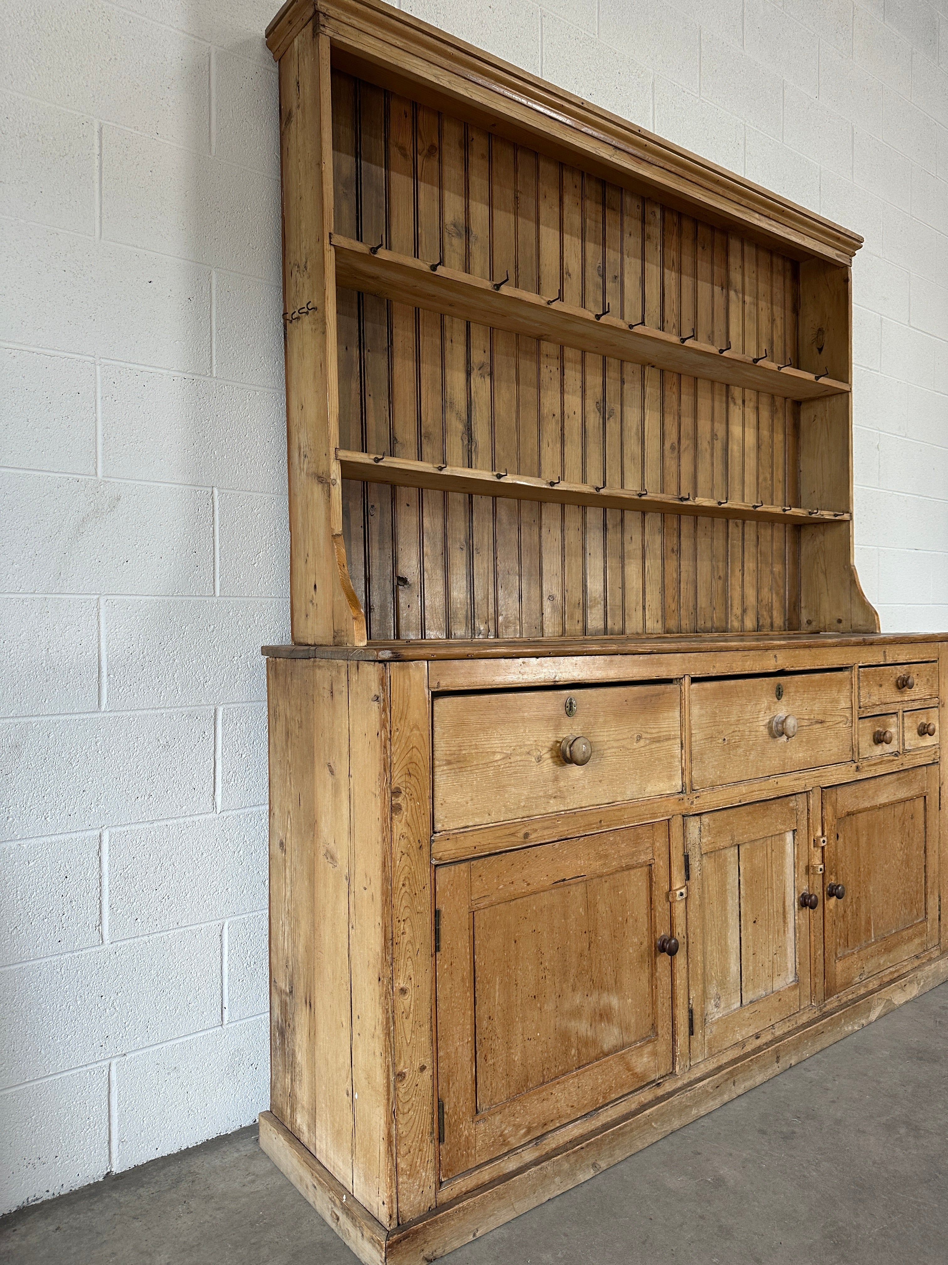 Country house kitchen dresser