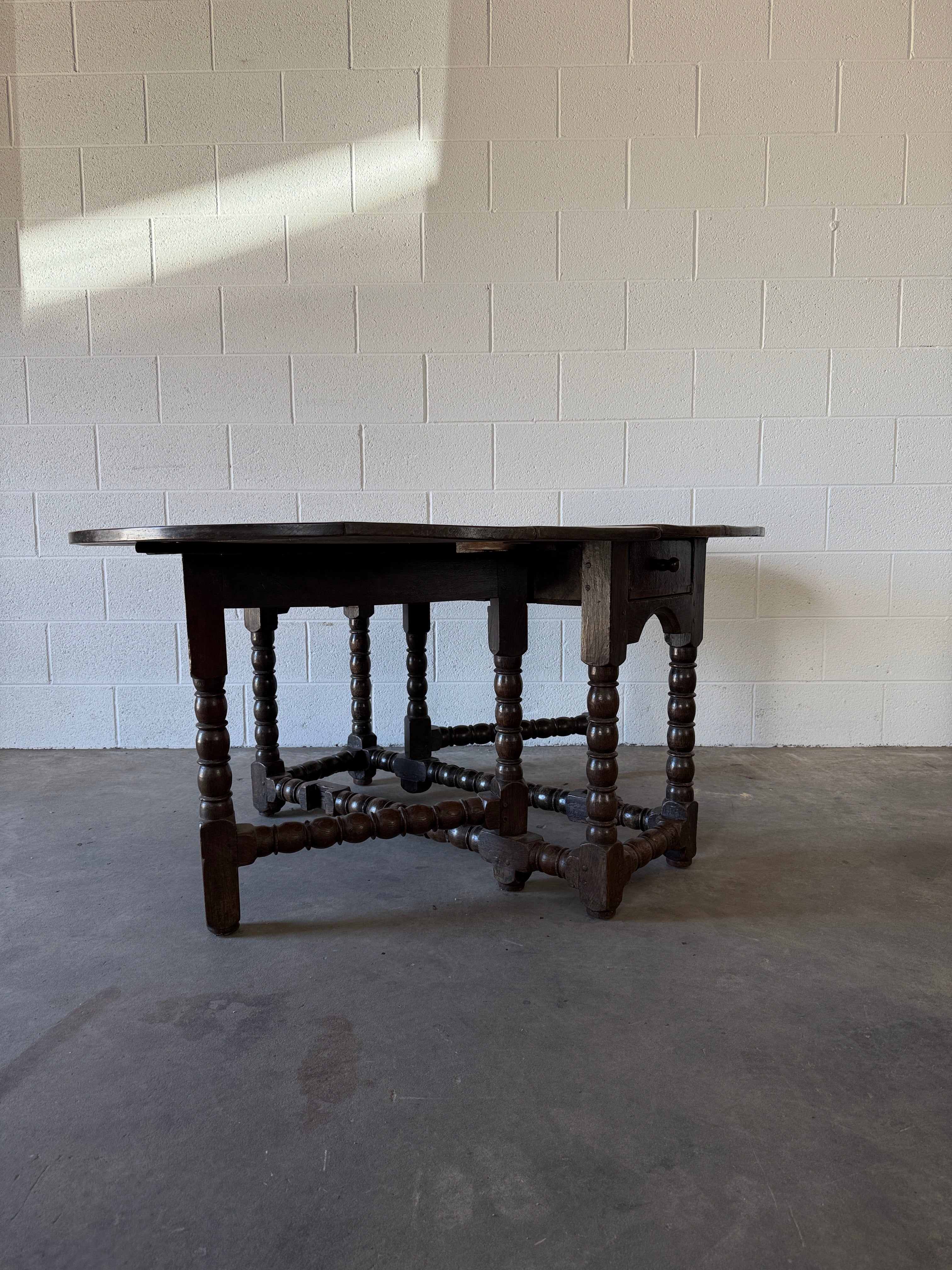 18th century English oak gate-leg table