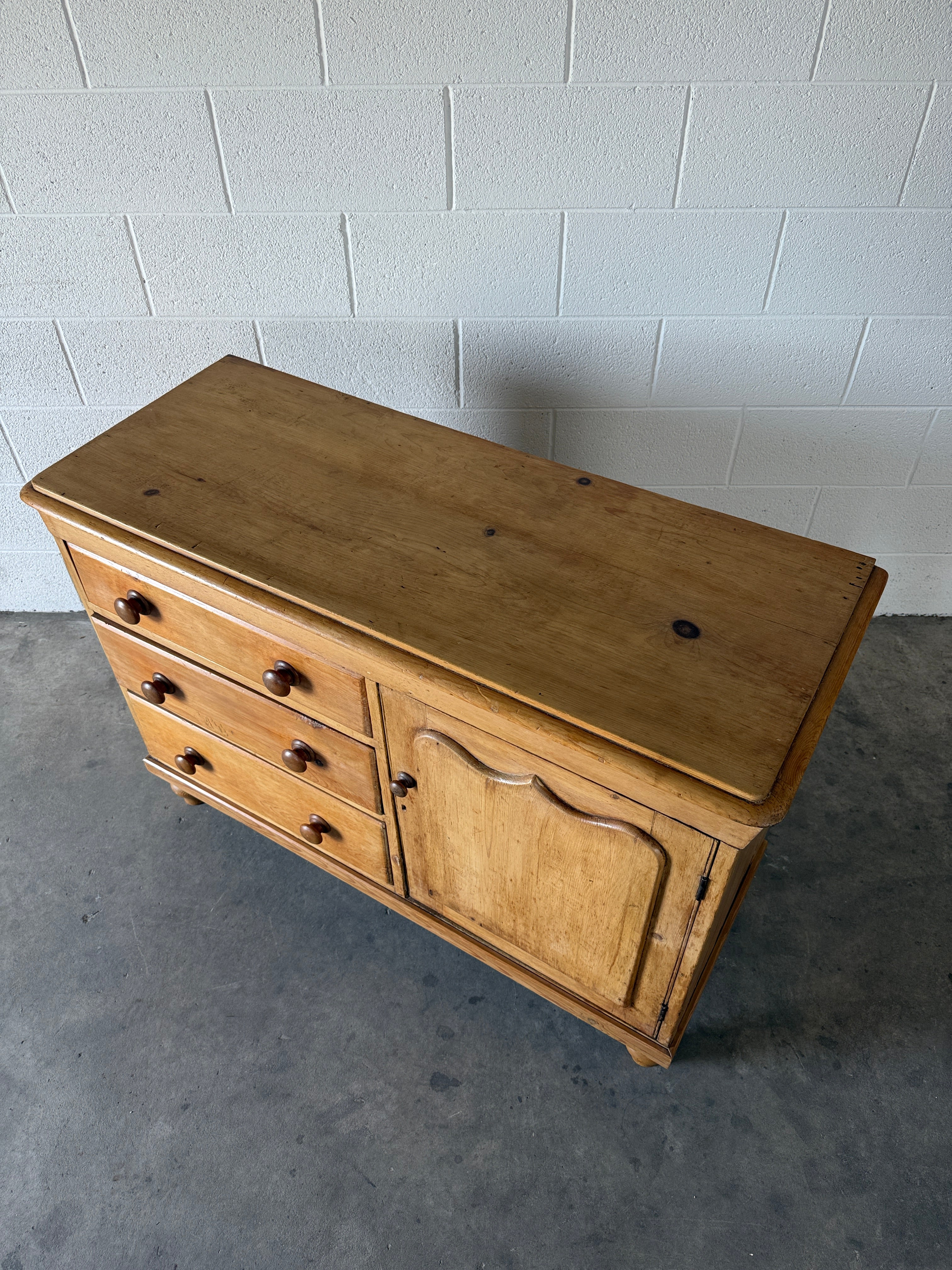 Small victorian pine sideboard with beautiful coloring