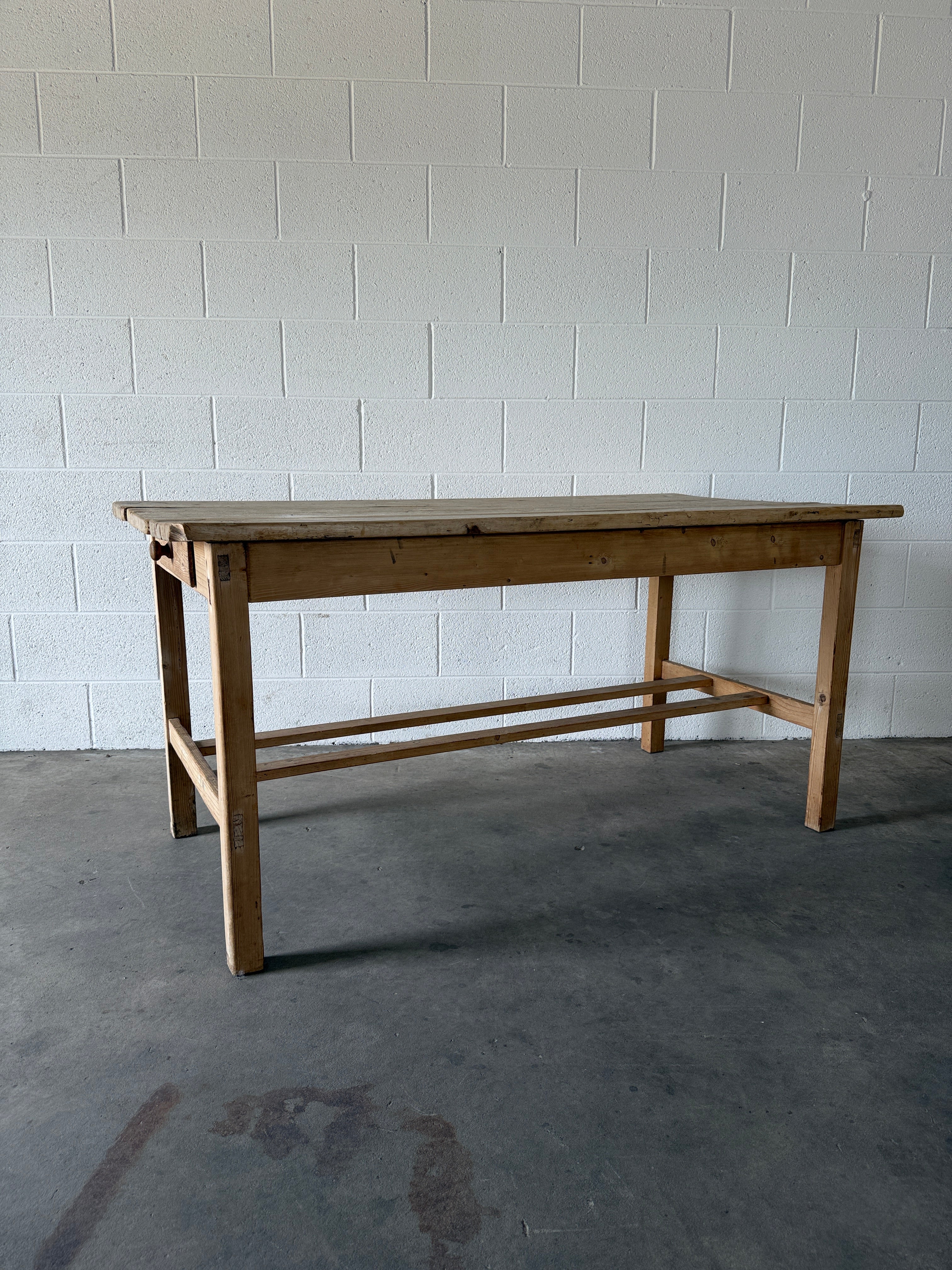 Victorian pine kitchen table with Irish double stretcher