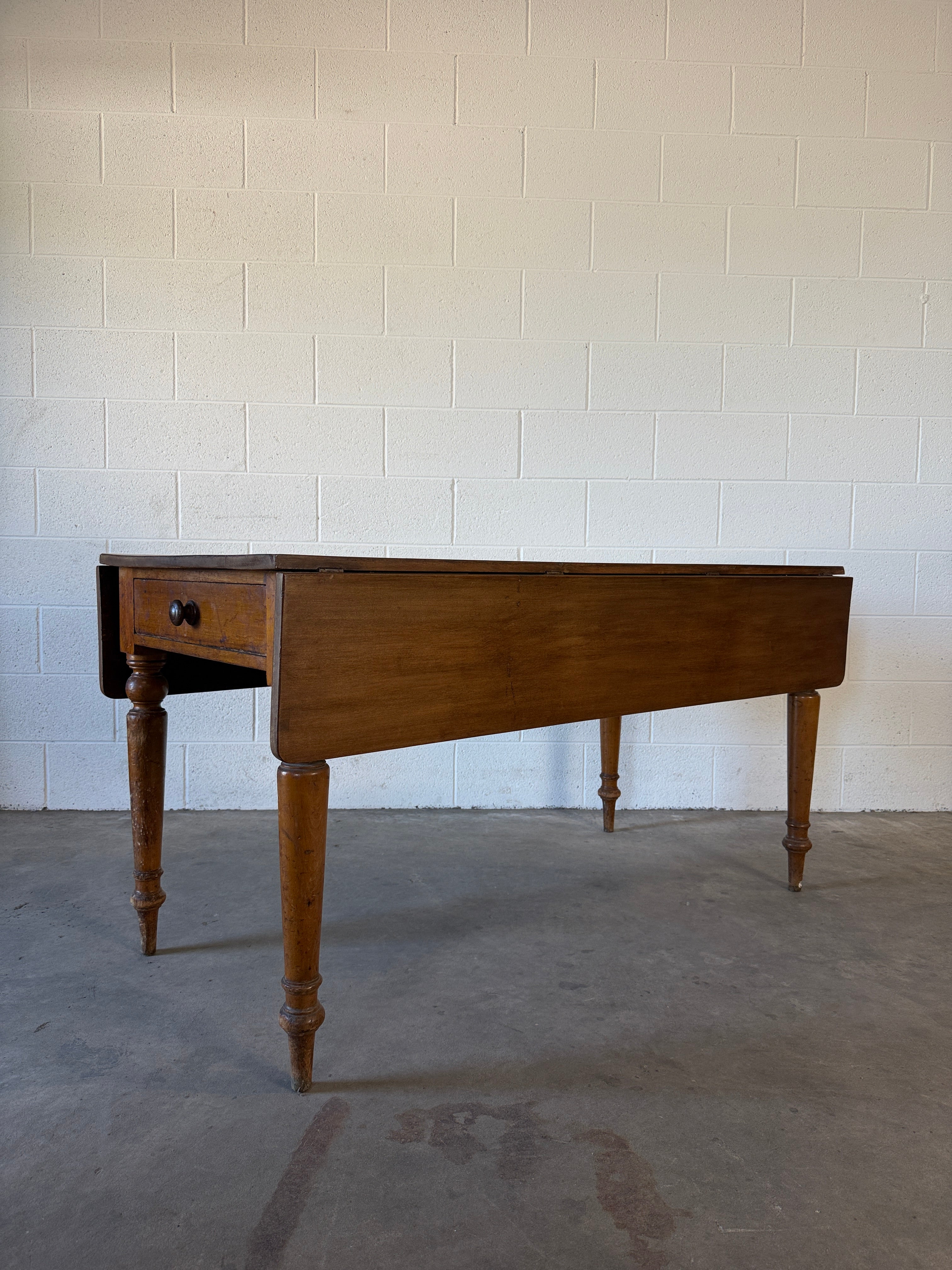 Simple English Antique Drop Leaf Table