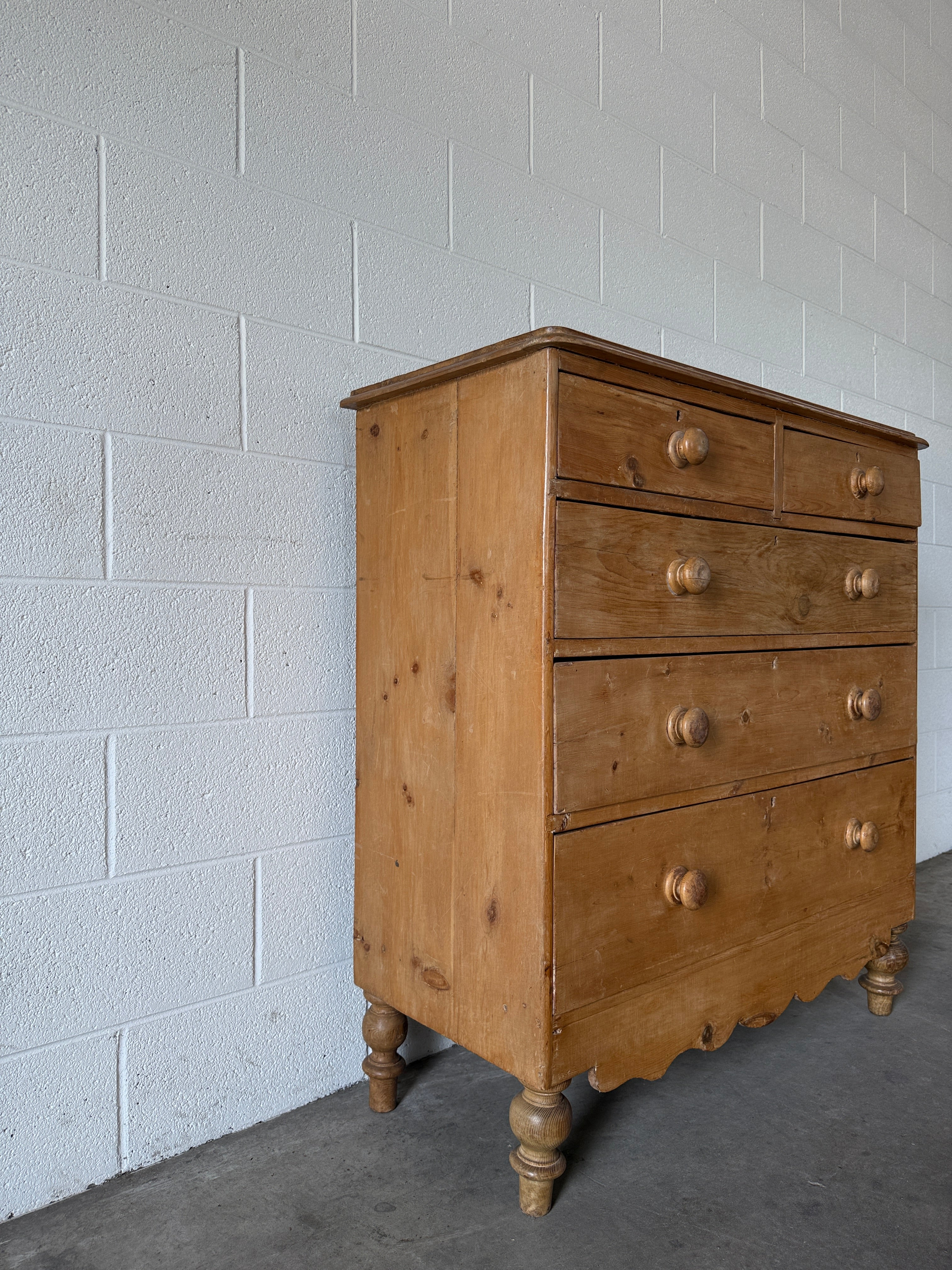 Victorian Pine Chest of Drawers on Turned Feet