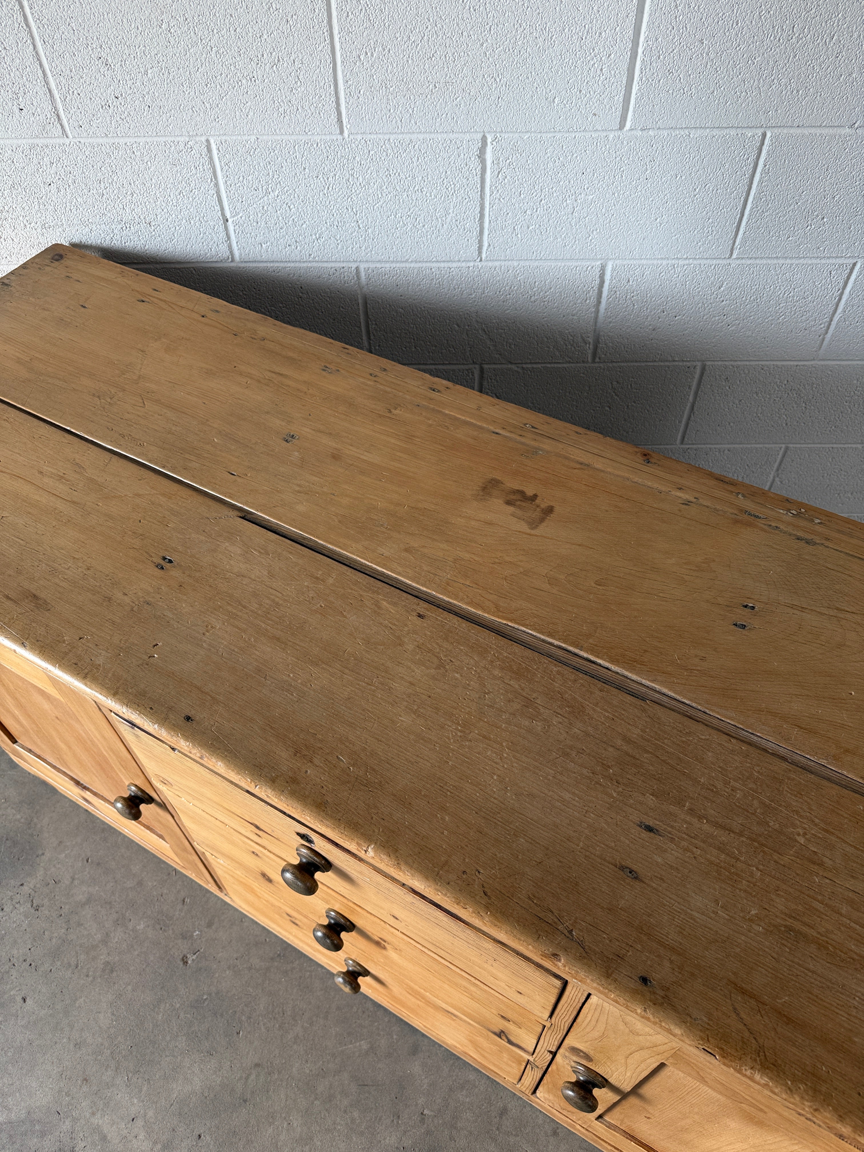 Simple Two Plank Top English Antique Pine Sideboard