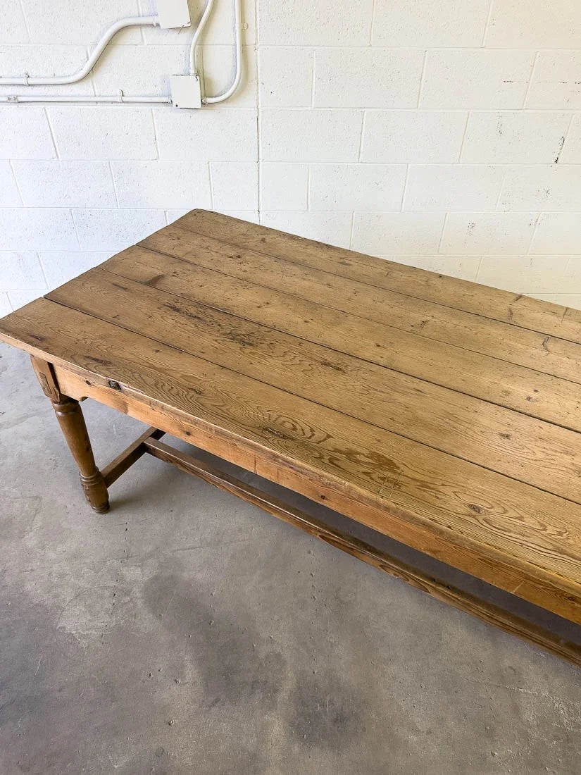 19th century English pine country house dining table 10'