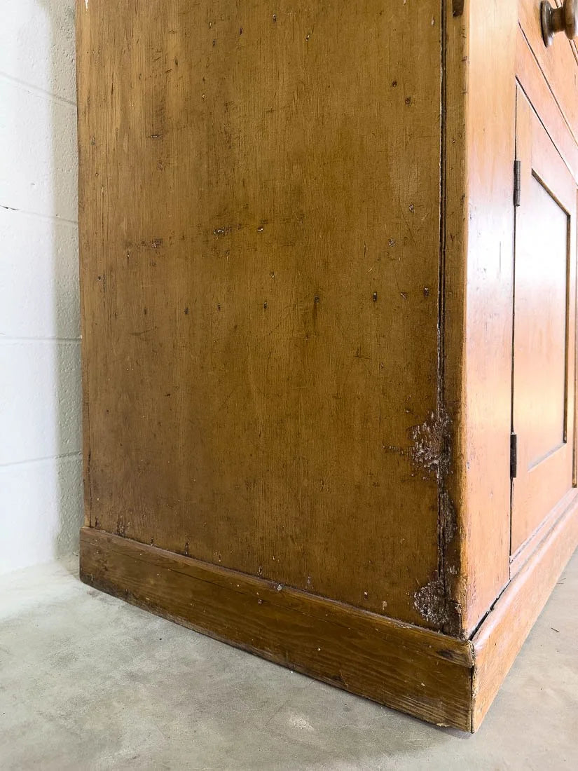 Nearly 8' country farmhouse antique pine dresser with plate rack