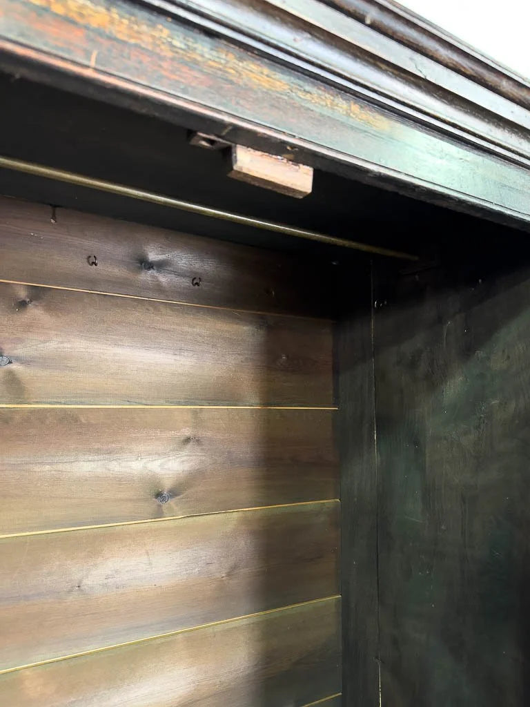 Anitque oak wardrobe on feet