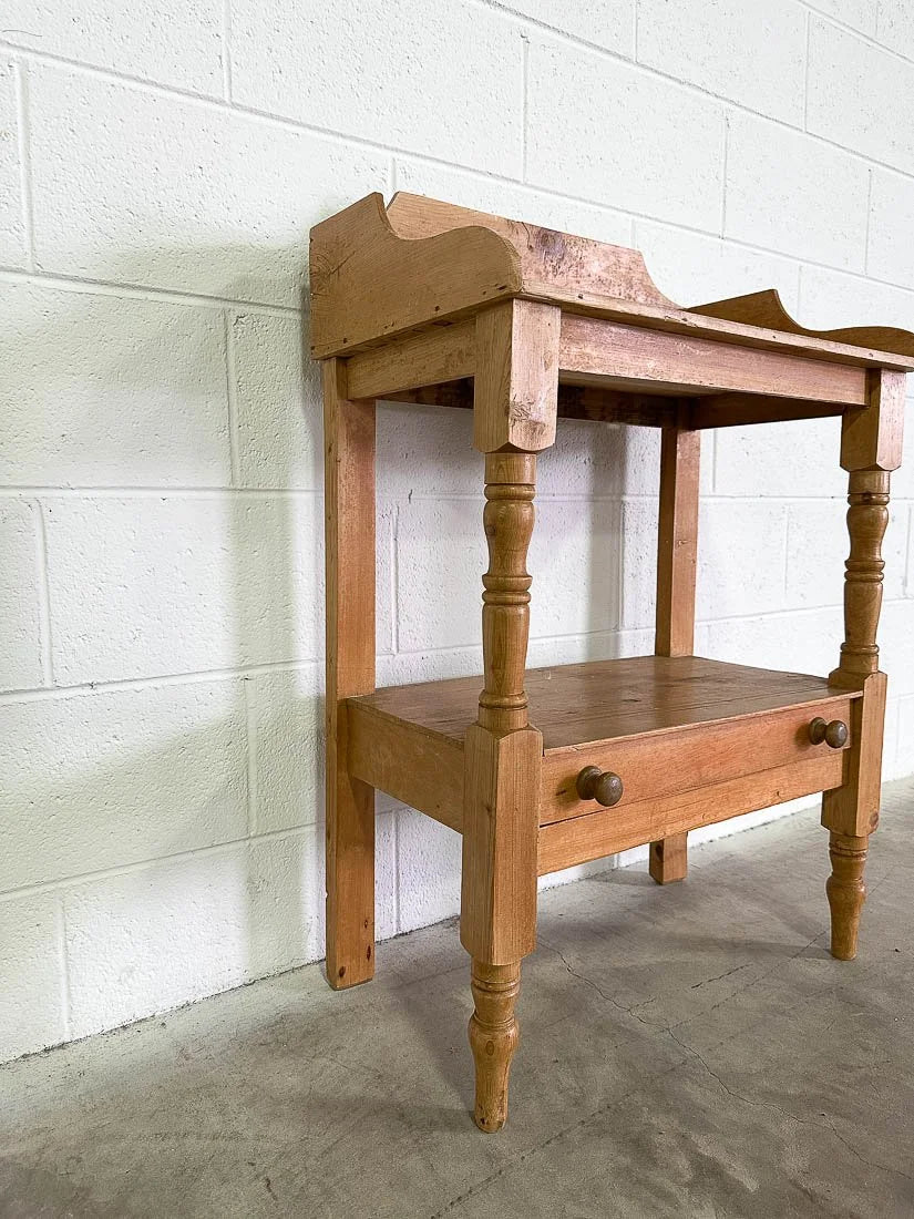 Petite English pine washstand with a drawer