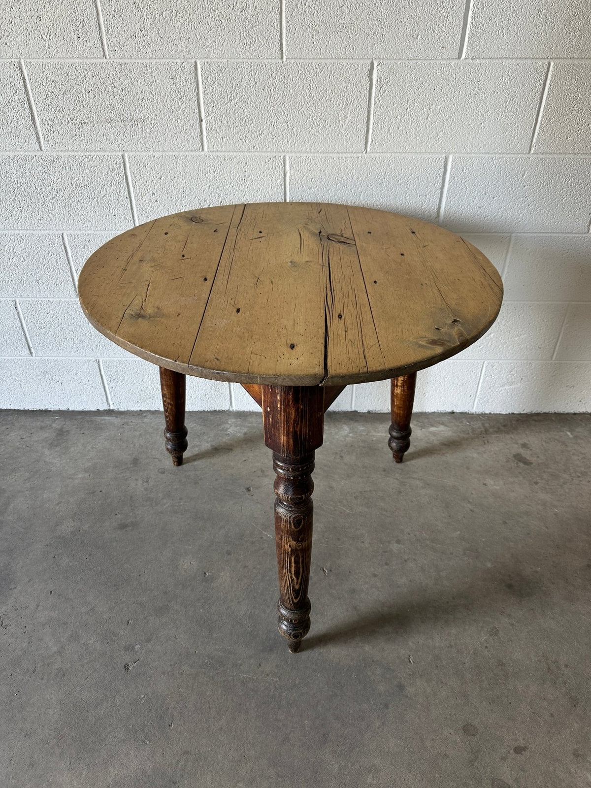 Antique English cricket table - House on Horizon