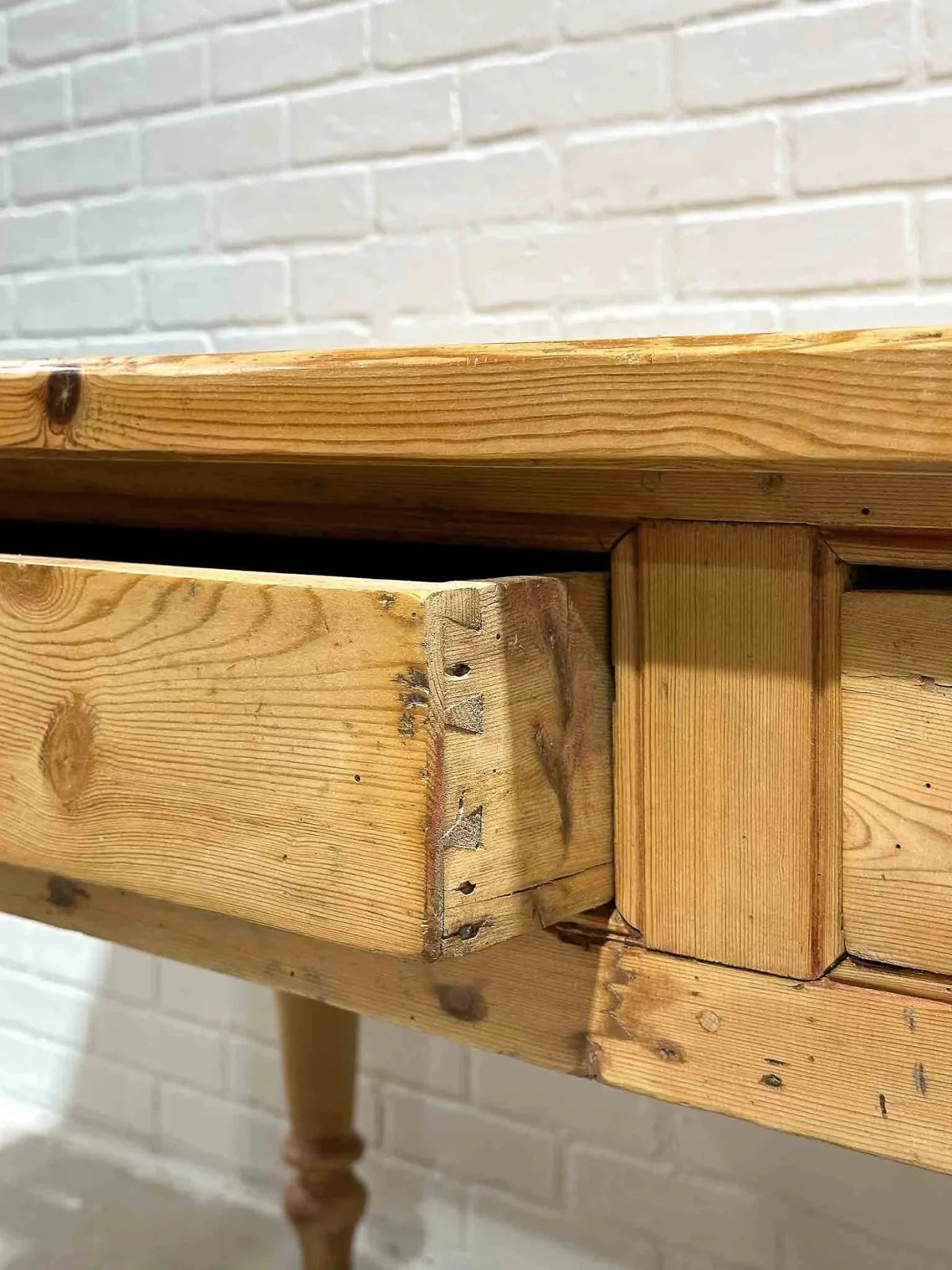 Antique English dining table with two drawers - House on Horizon