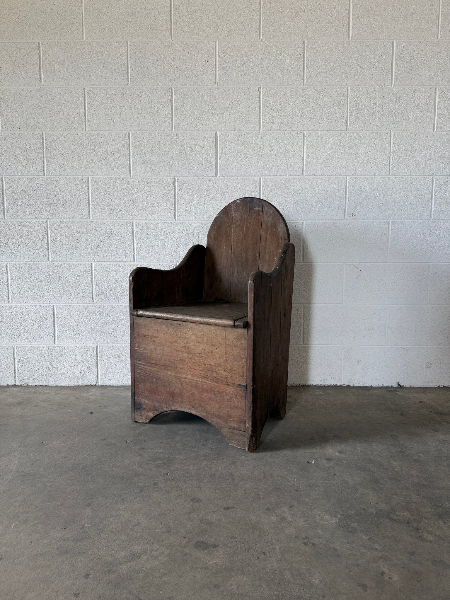 Antique English Lambing Chair - House on Horizon