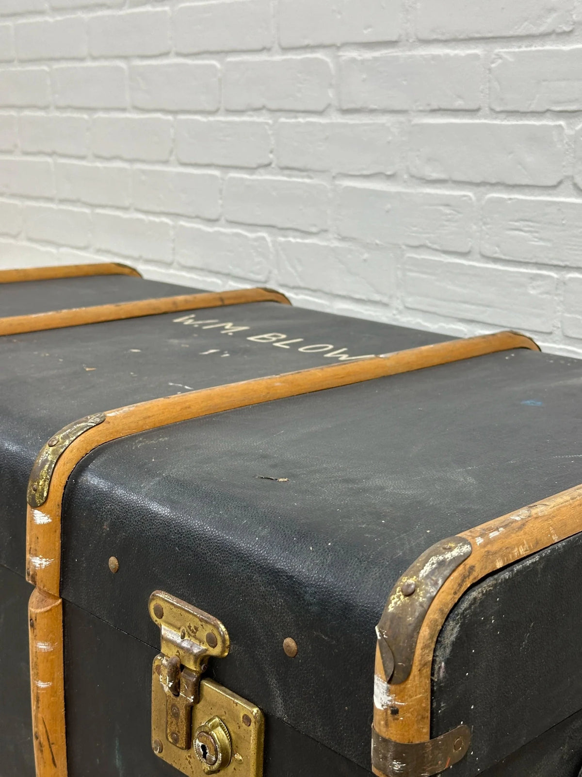 Antique English luggage - House on Horizon