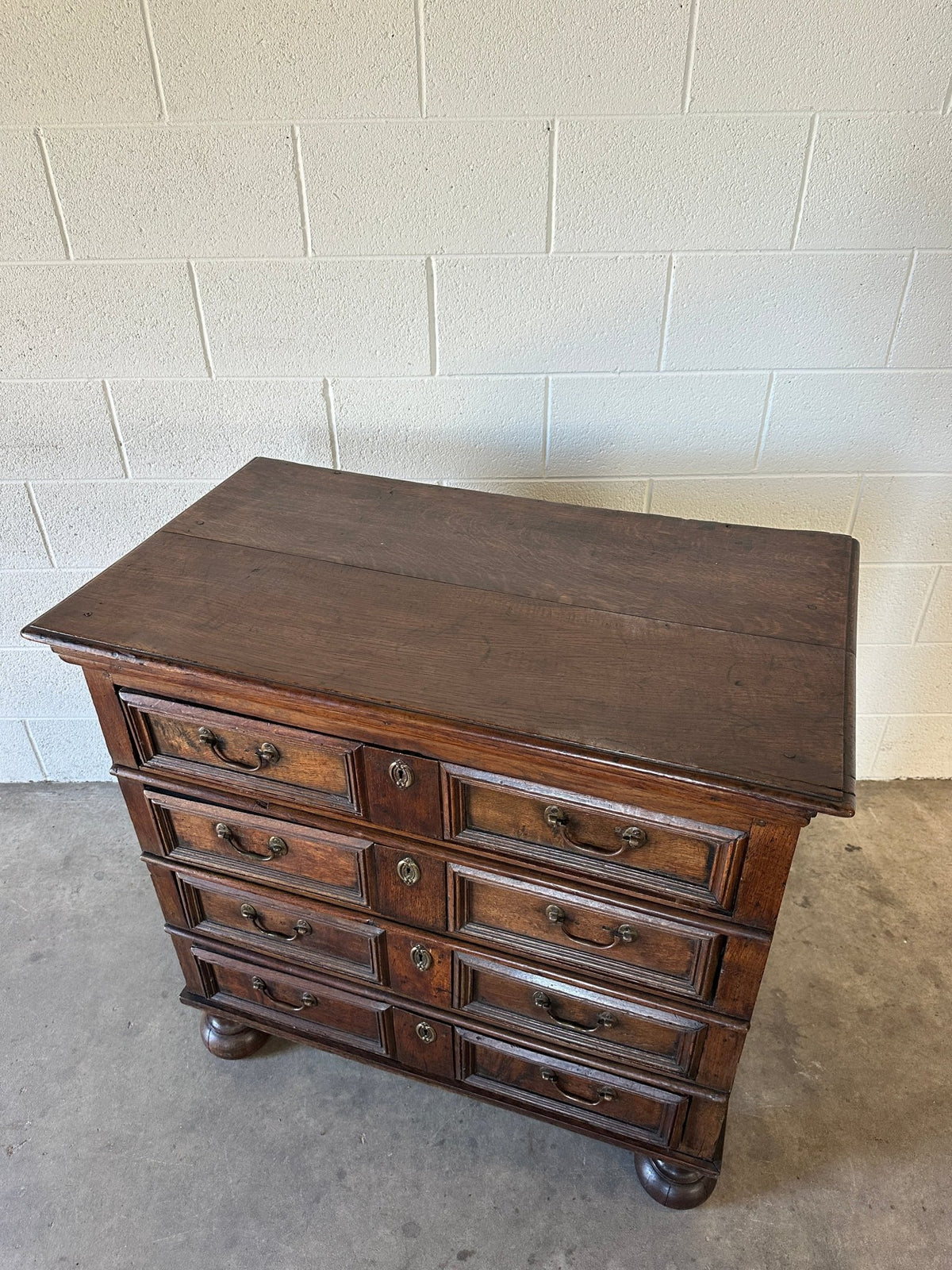 Antique English oak chest of drawers - House on Horizon