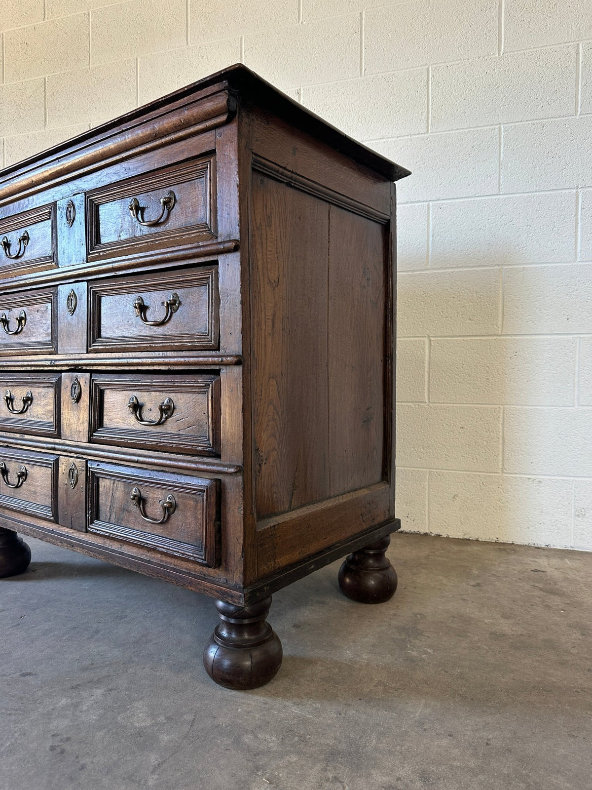Antique English oak chest of drawers - House on Horizon