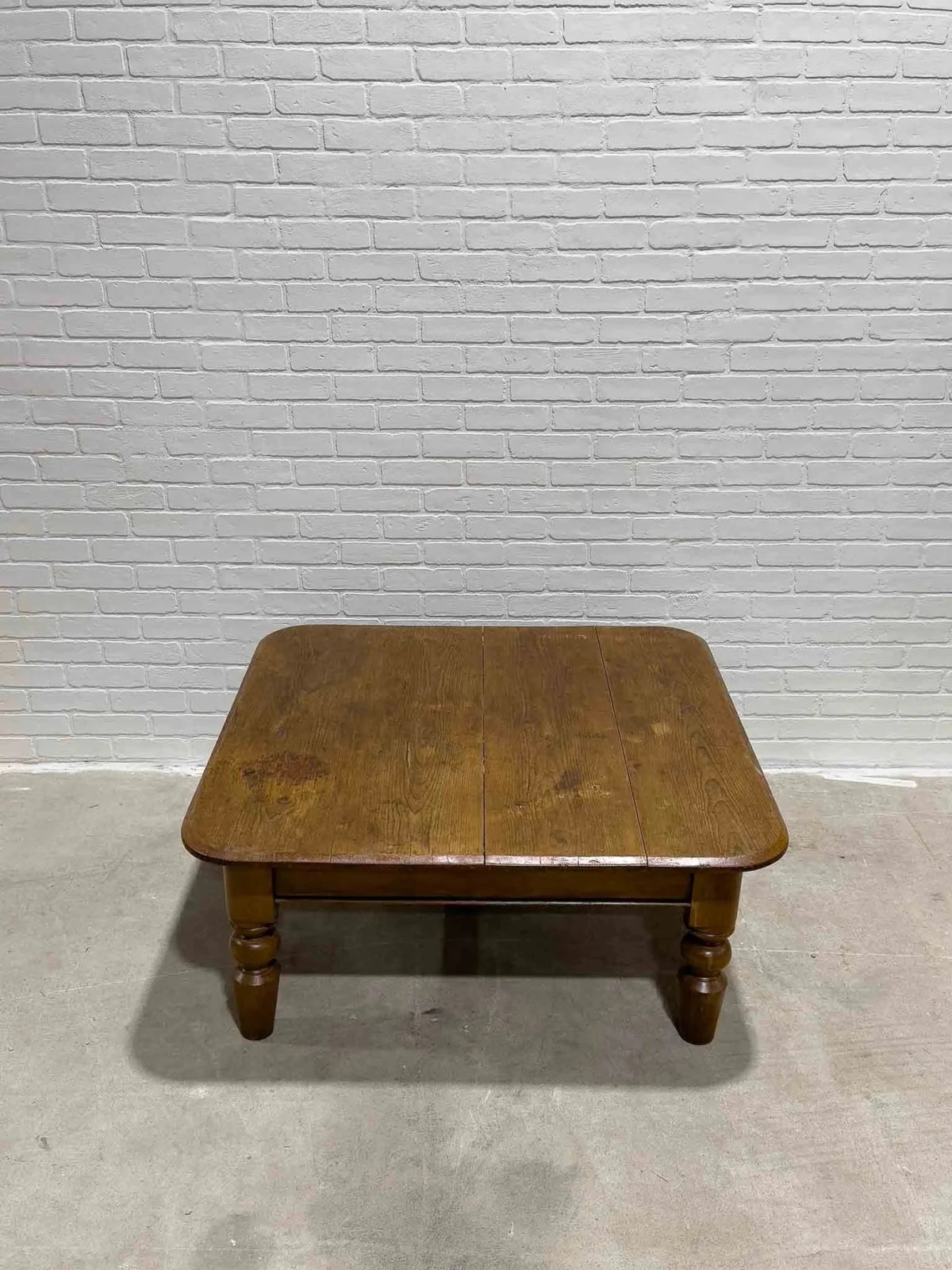 Antique English pine coffee table - House on Horizon