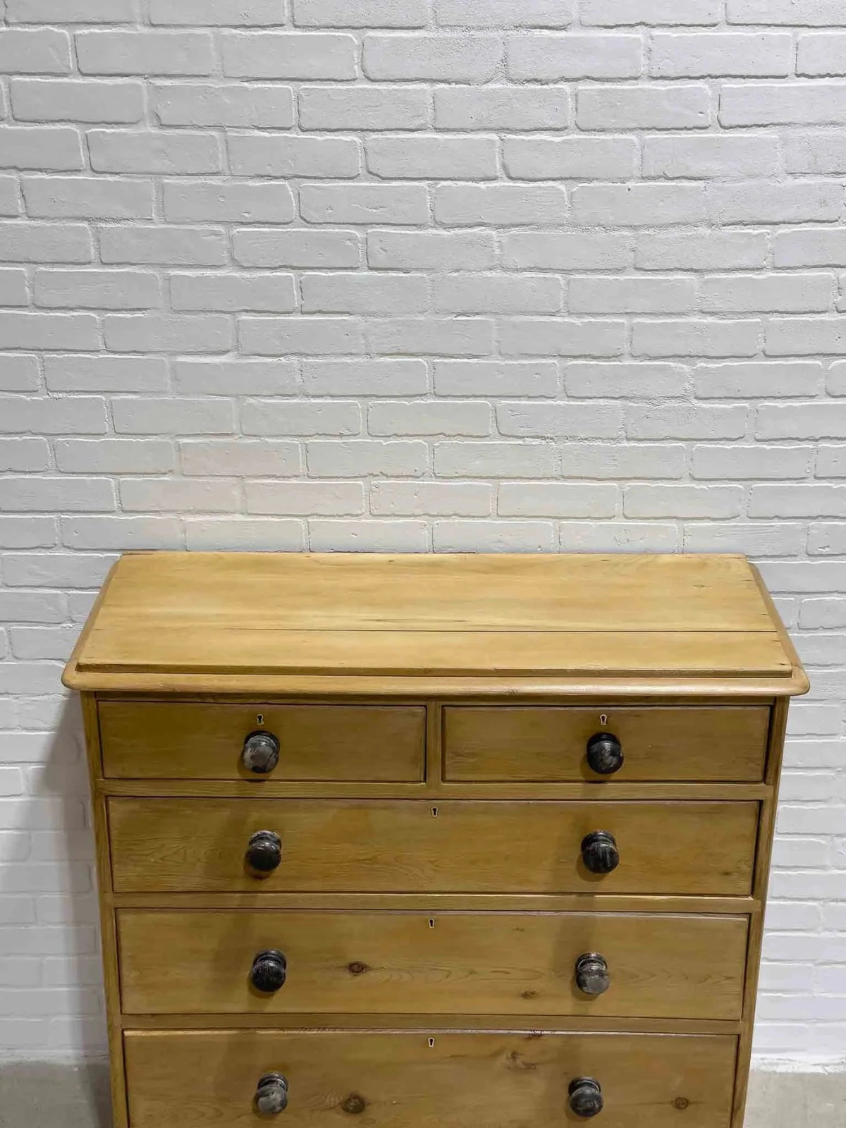 Antique English pine dresser - House on Horizon