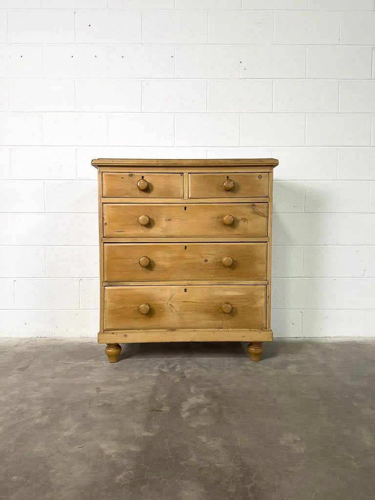 Antique English pine dresser or drawers - House on Horizon