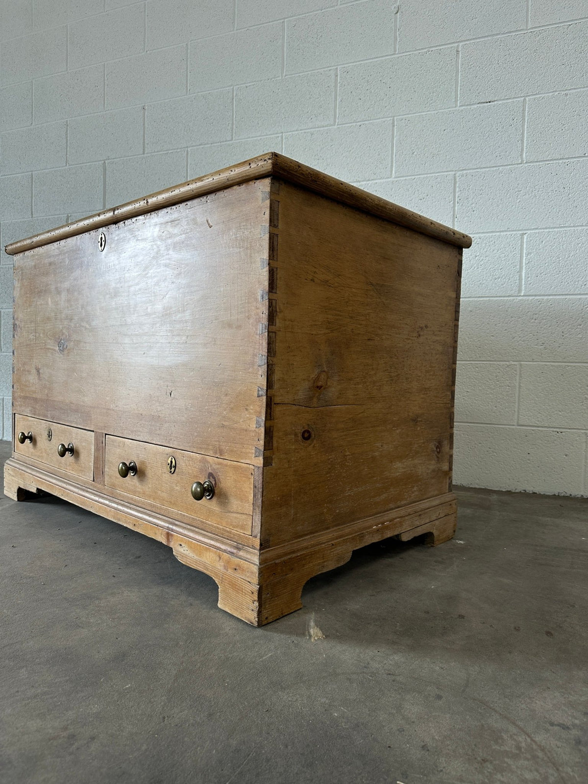 Antique English pine mule chest - House on Horizon