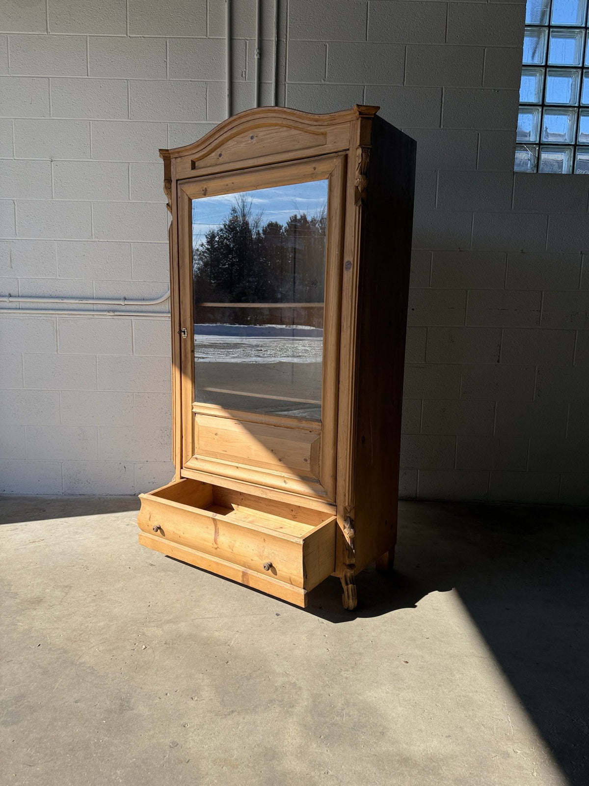 Antique European bookcase - House on Horizon