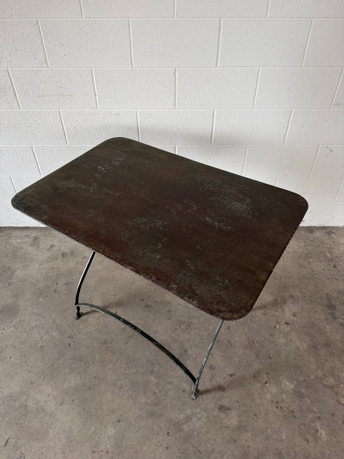 Antique French folding garden table - House on Horizon