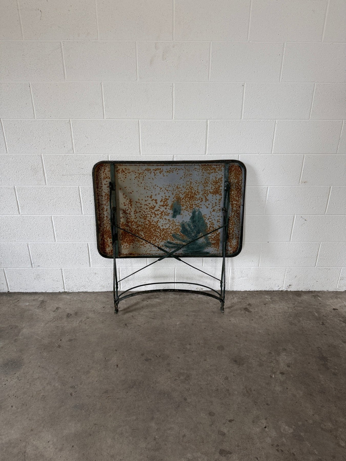 Antique French folding garden table - House on Horizon