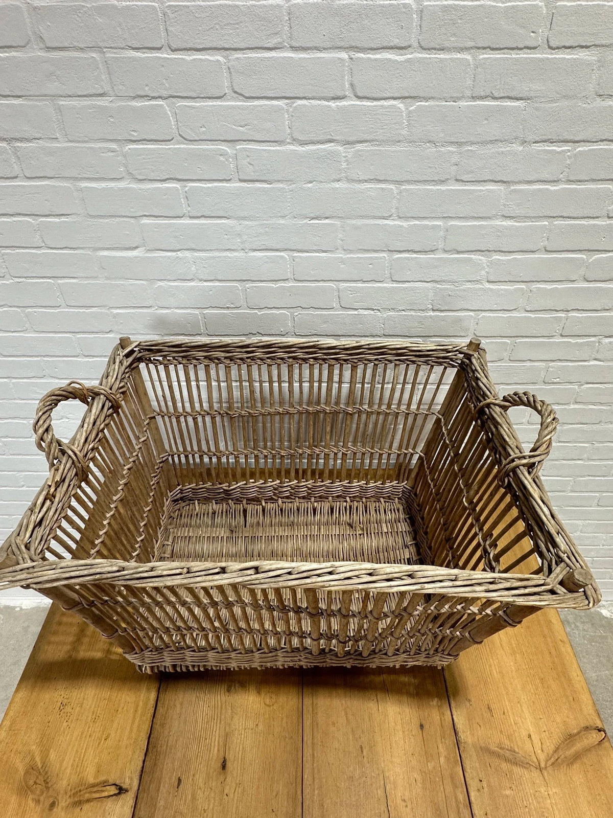 Antique French laundry basket - House on Horizon